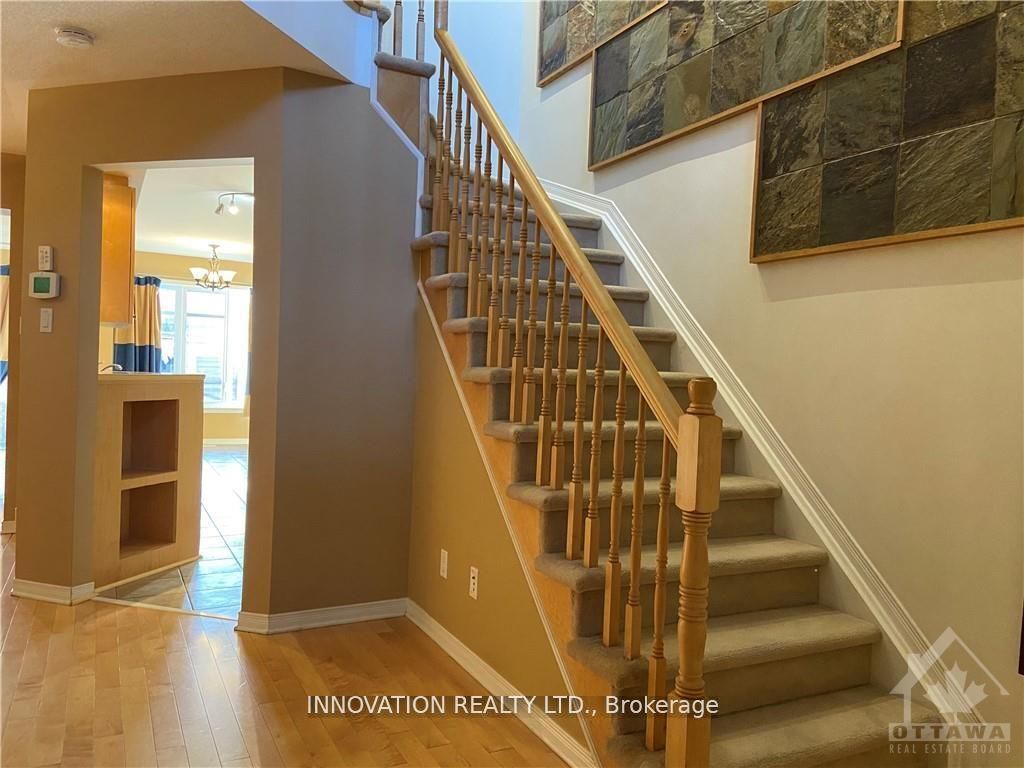 288 GOLDRIDGE Drive, Kanata, ON K2T 1L1 photo 4