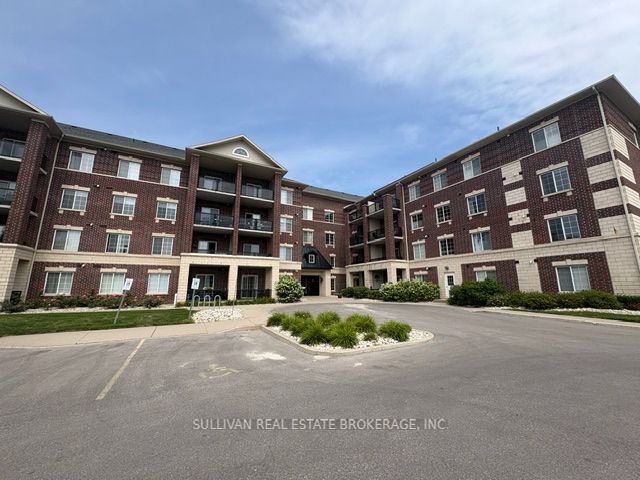 308 Watson Parkway N 104, Guelph, ON N1E 0G7