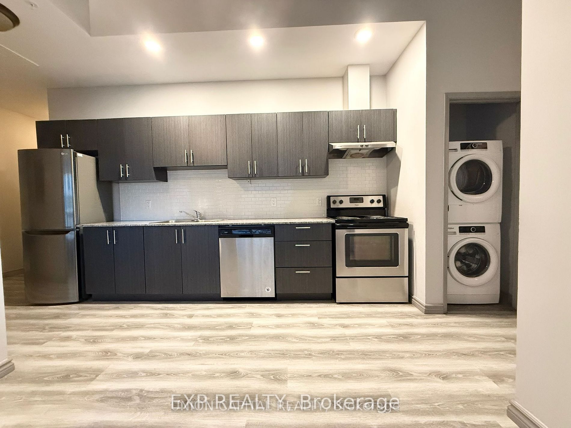 275 Larch Street F101, Waterloo, ON N2L 0J3 photo 5