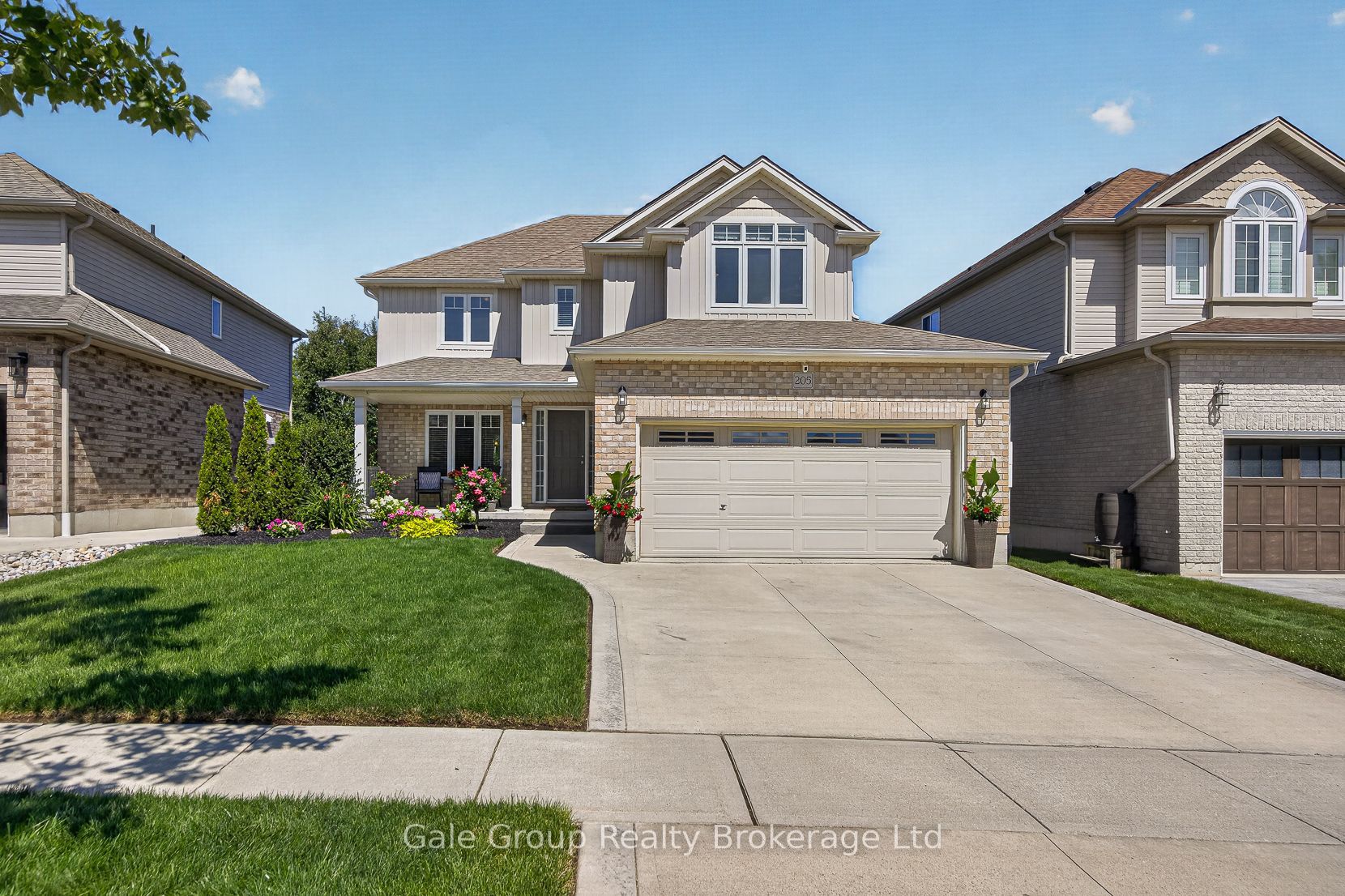 205 Munnoch Boulevard, Woodstock, ON N4T 1V7 photo 2