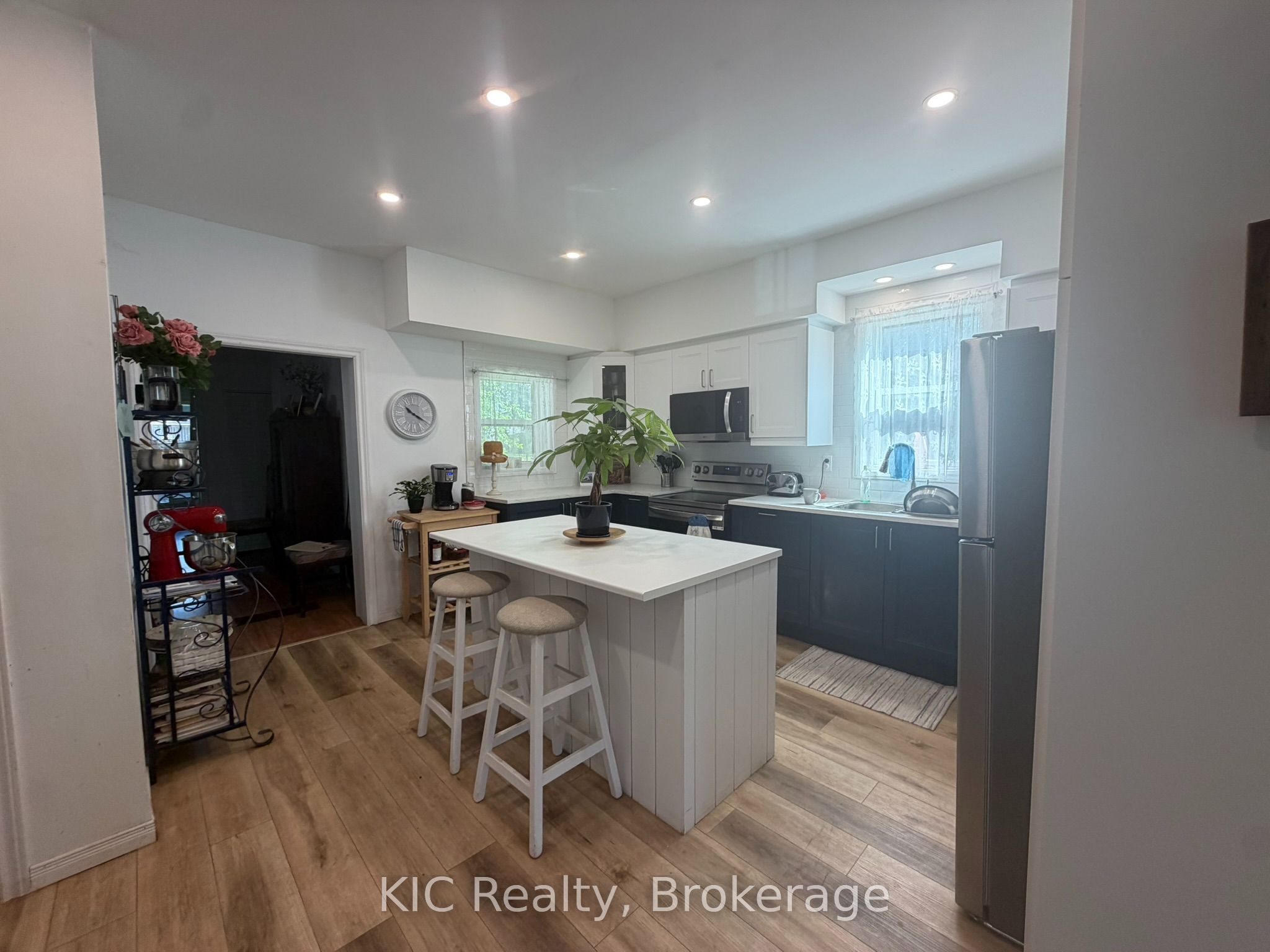 48 George Street E, Havelock-Belmont-Methuen, ON K0L 1Z0 photo 4