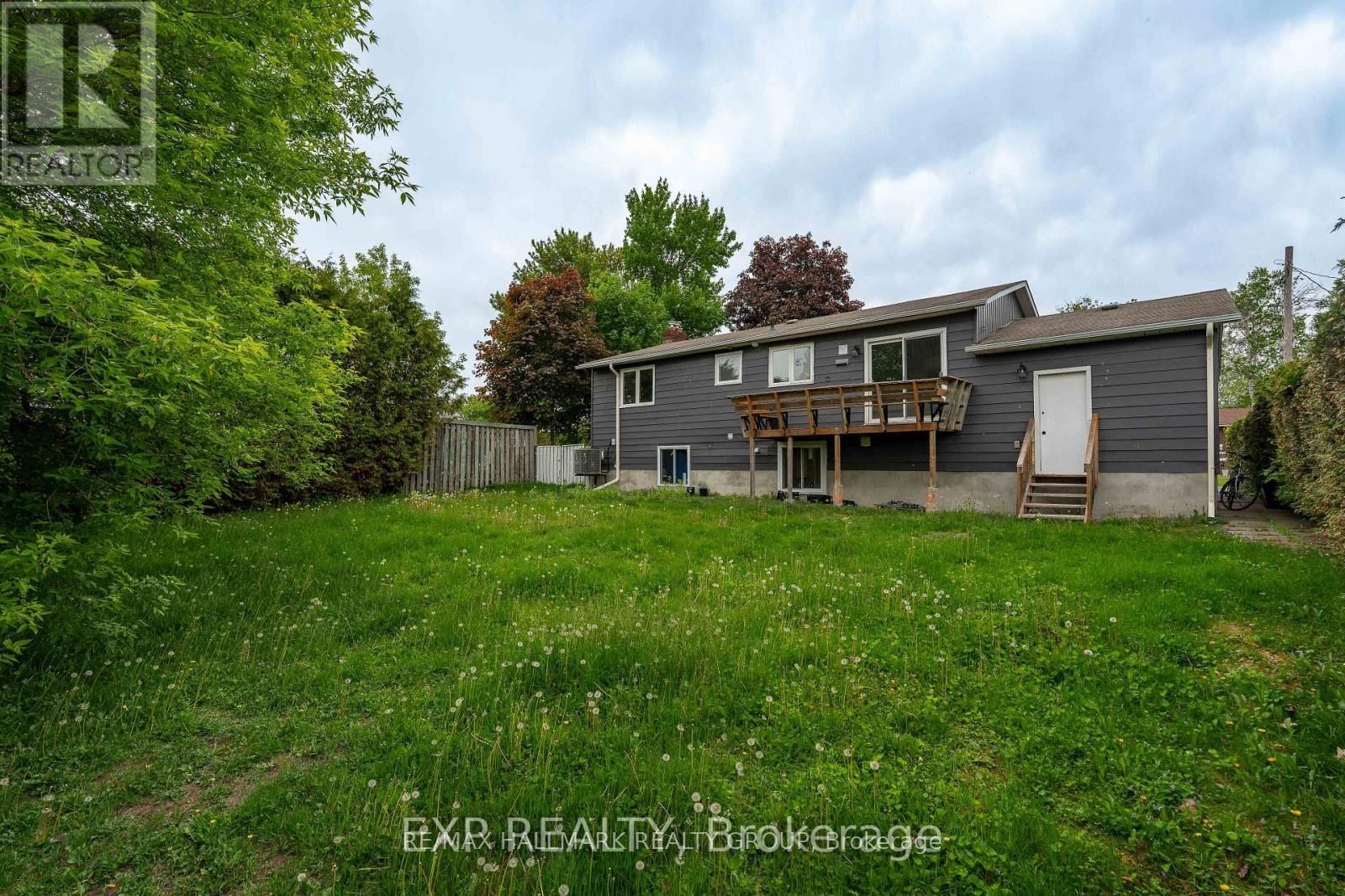 990 E St Jacques st Street N Unit 1 and 2, Clarence-Rockland, ON K4K 1C1