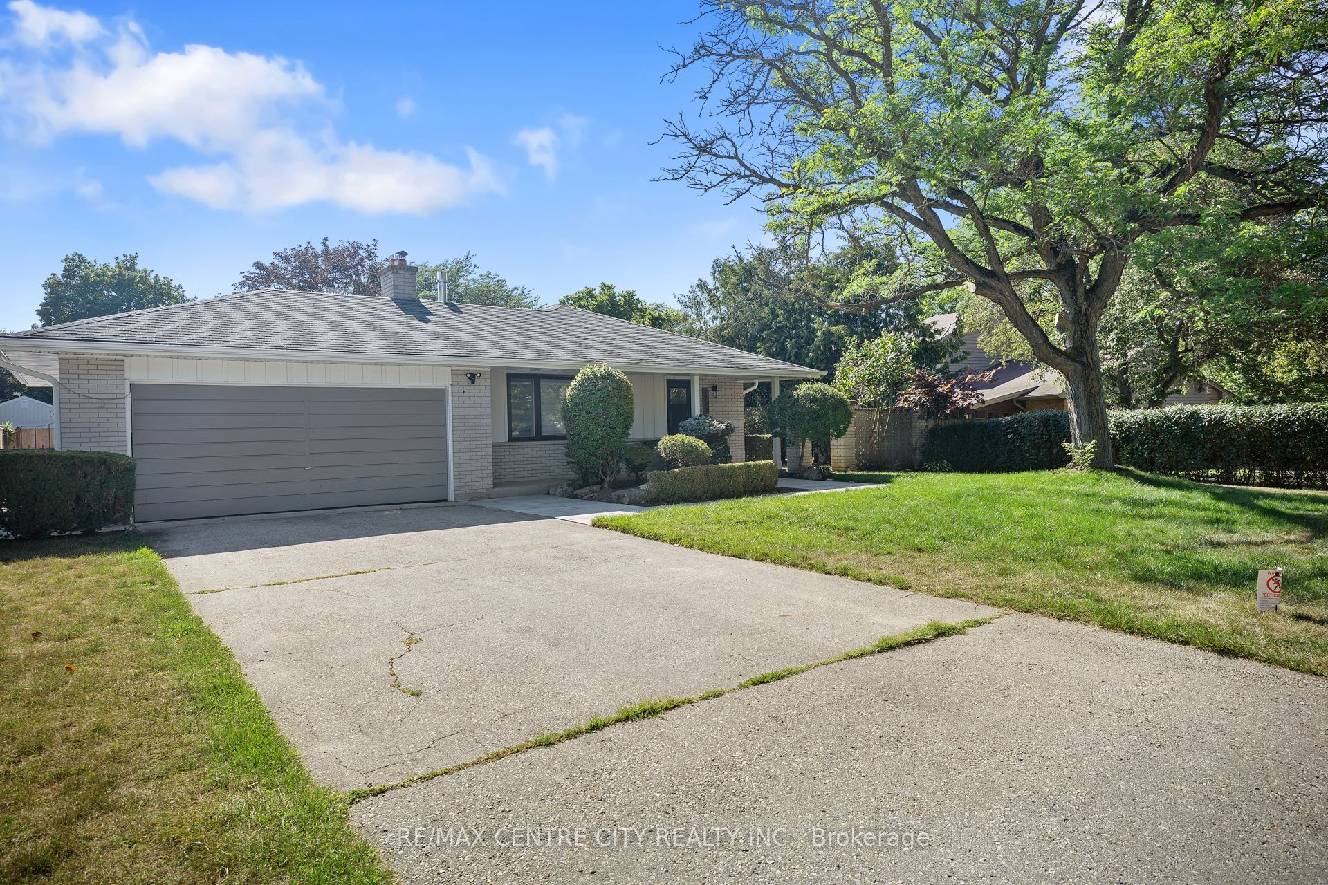 1223 Royal York Road, London North, ON N6H 4A1 photo 2