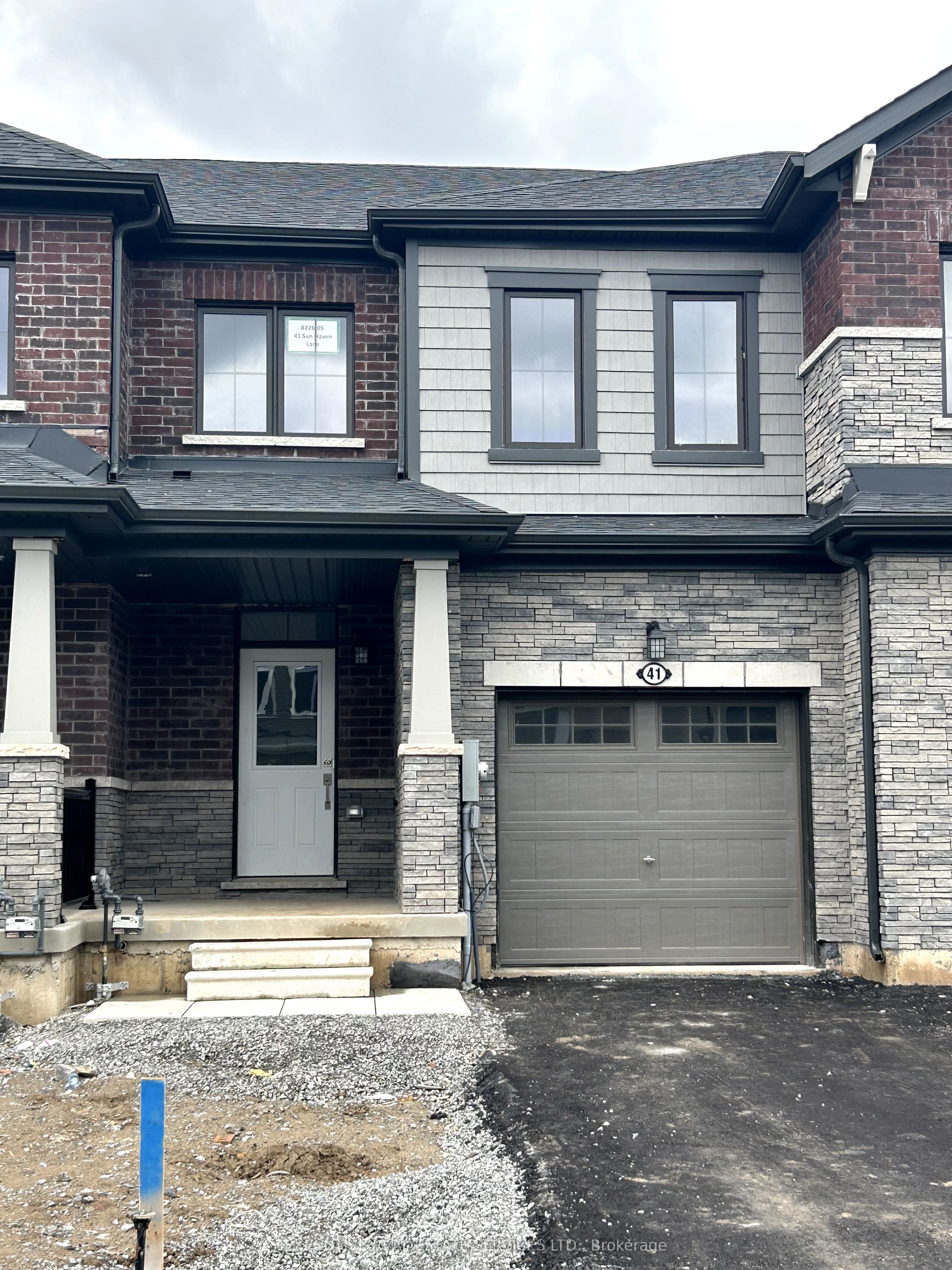41 Sun Haven Lane, Thorold, ON L2E 6S4