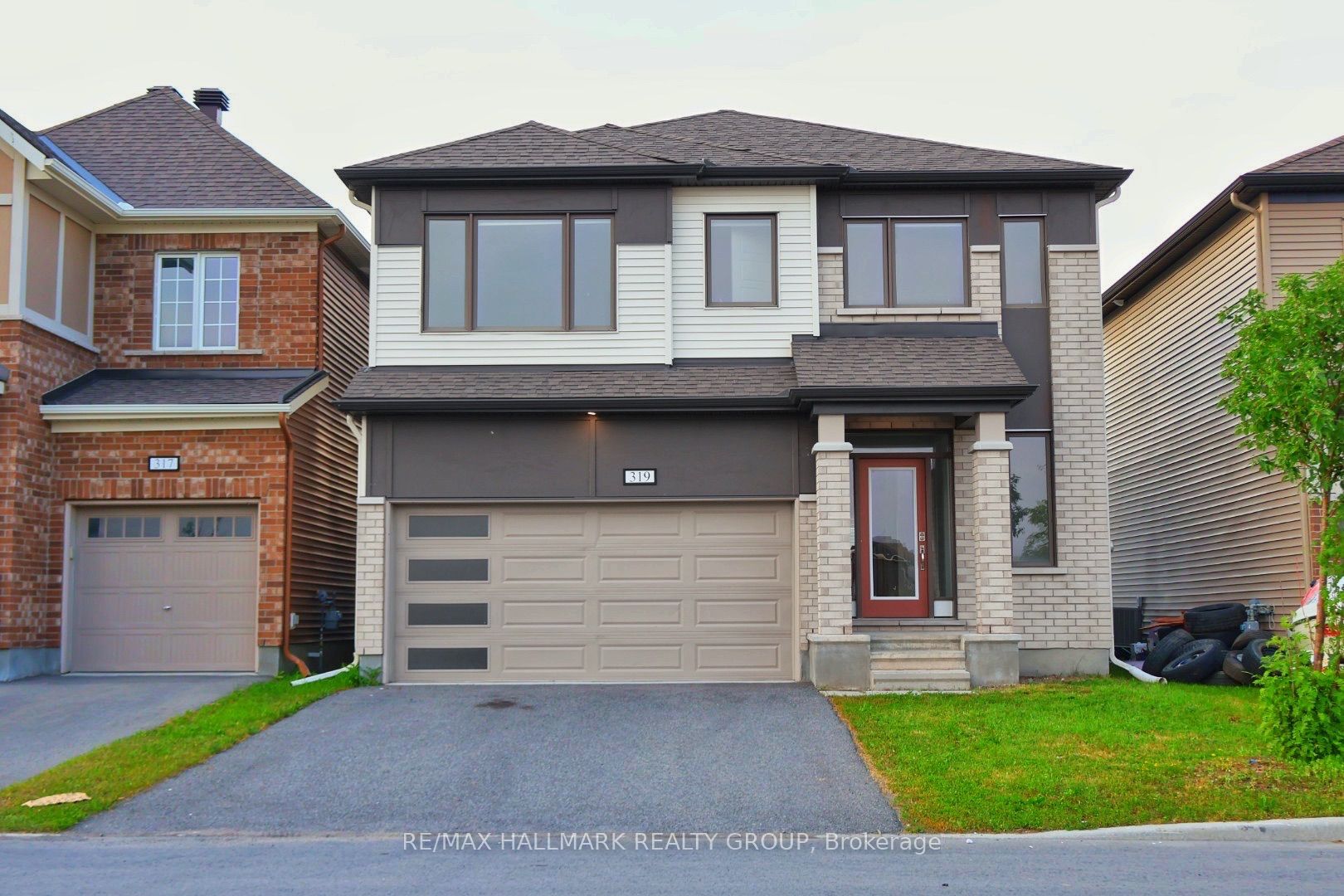 319 Proxima Terrace, Barrhaven, ON K2J 6S7