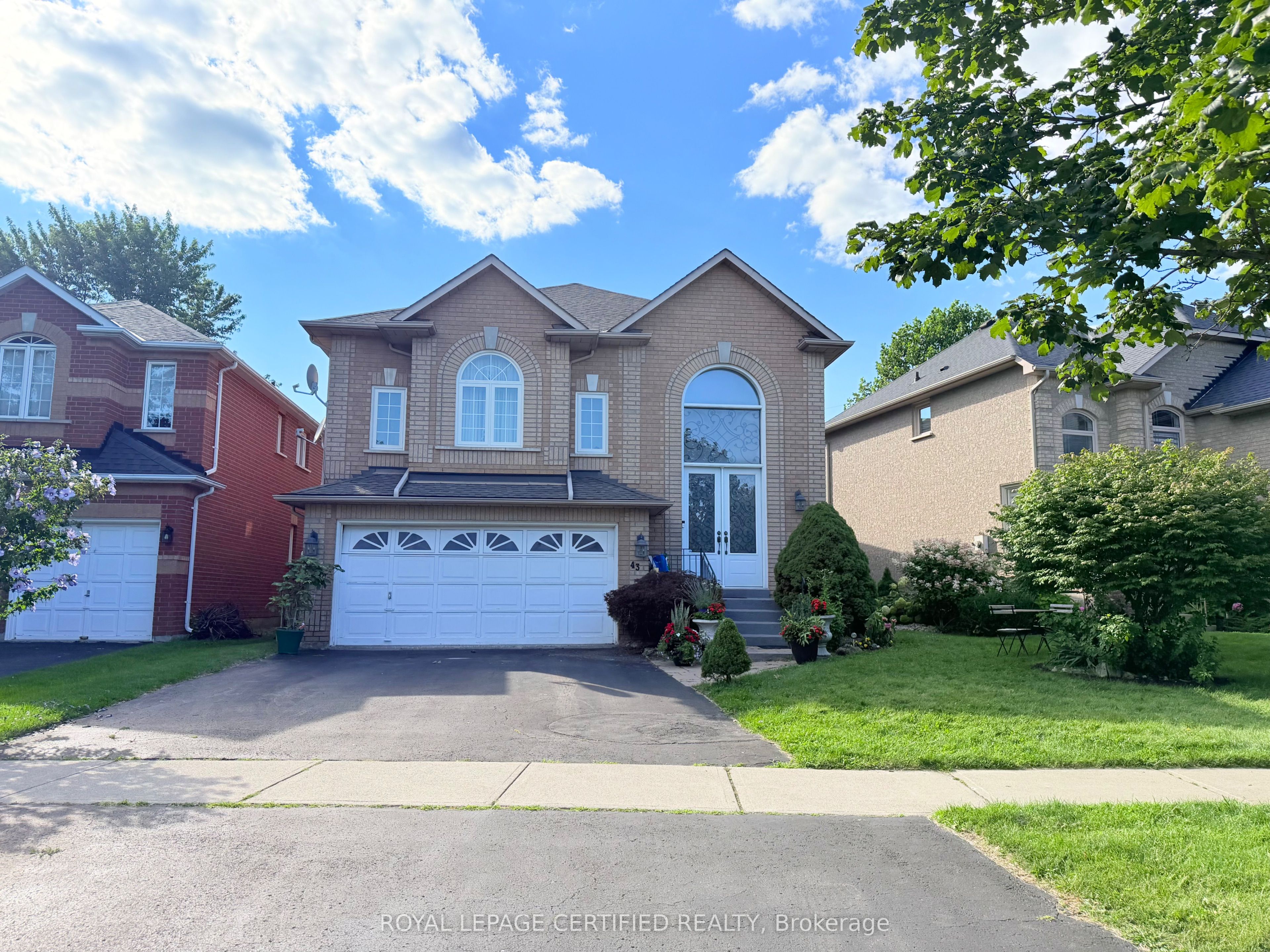 43 BOULDING Avenue, Hamilton, ON L0R 2H3 photo 2
