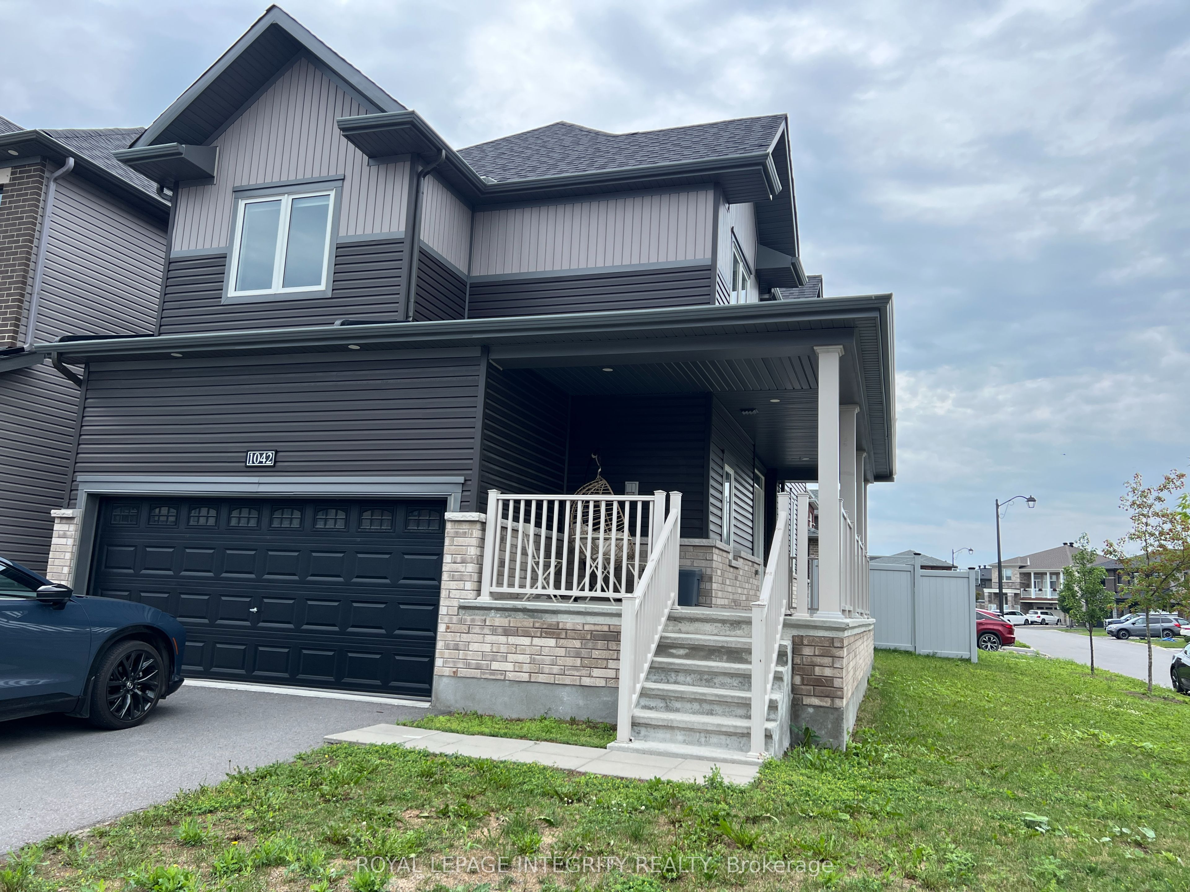 4 GLENARDEN Court, South of Baseline to Knoxdale, ON K2G 5V9 photo 2