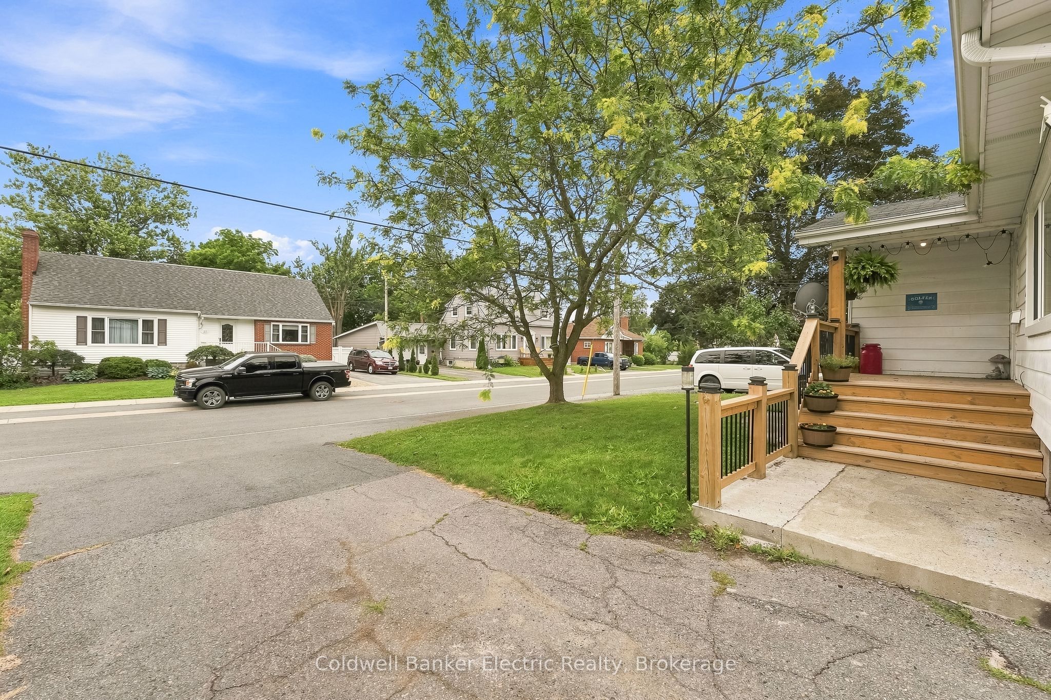 19 Graham Street E, Greater Napanee, ON K7R 1L6 photo 4