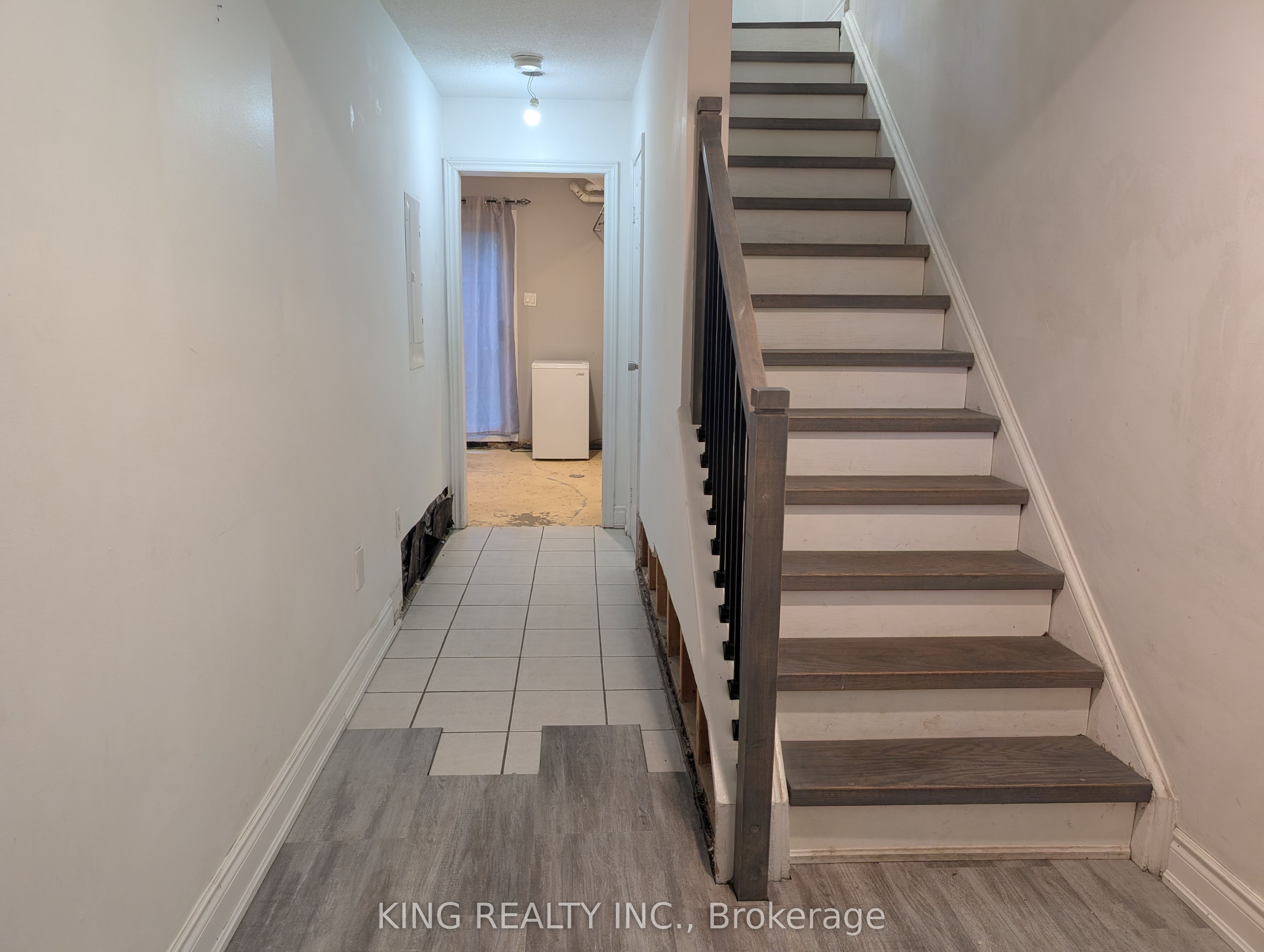 985 Limeridge Road E 7, Hamilton, ON L8W 1X9 photo 3