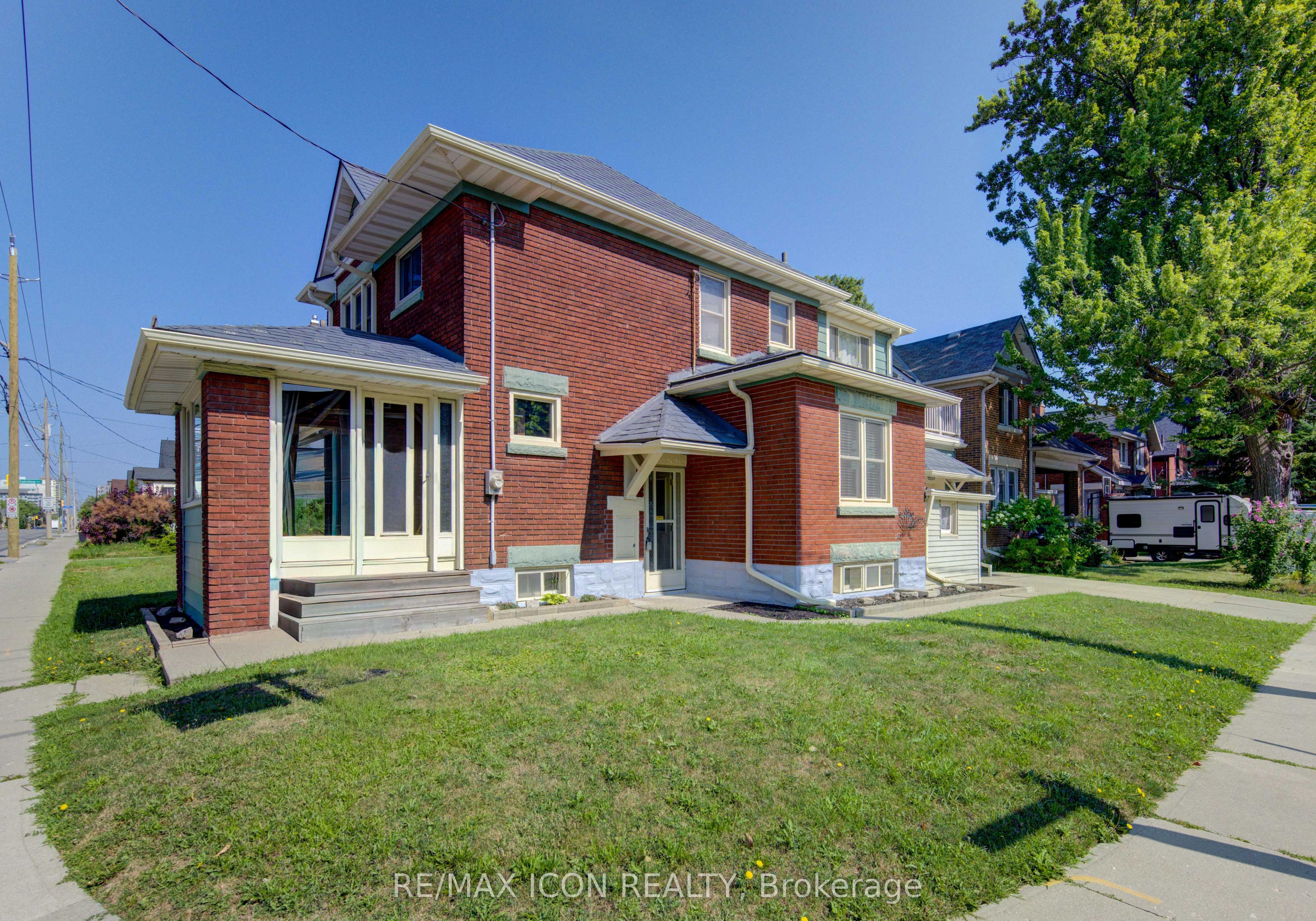 224 Weber Street E, Kitchener, ON N2H 1E8 photo 3