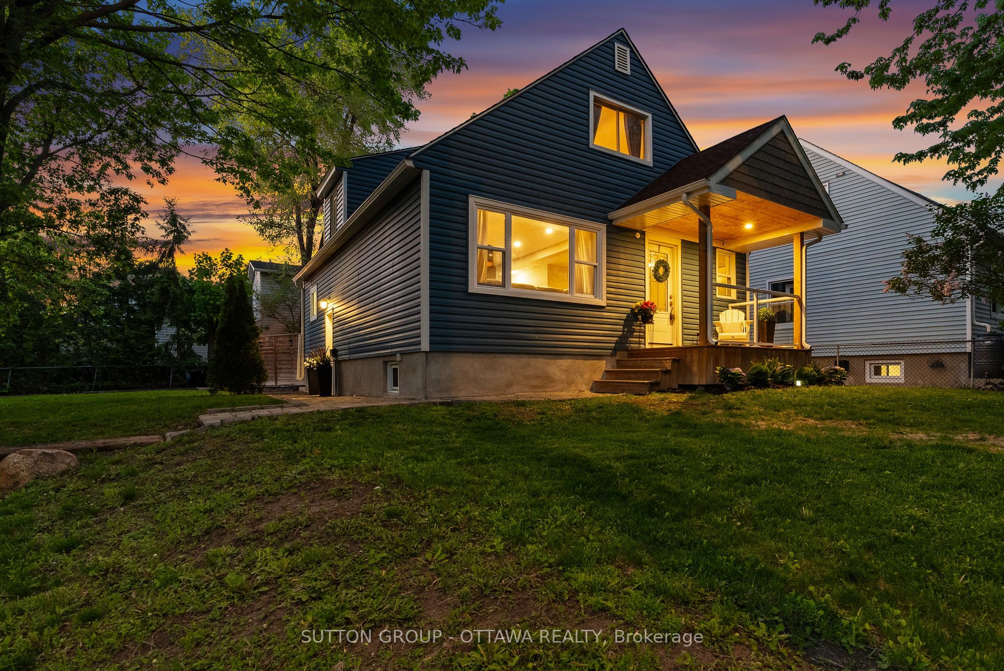 409 Blake Boulevard, Vanier and Kingsview Park, ON K1L 6L1