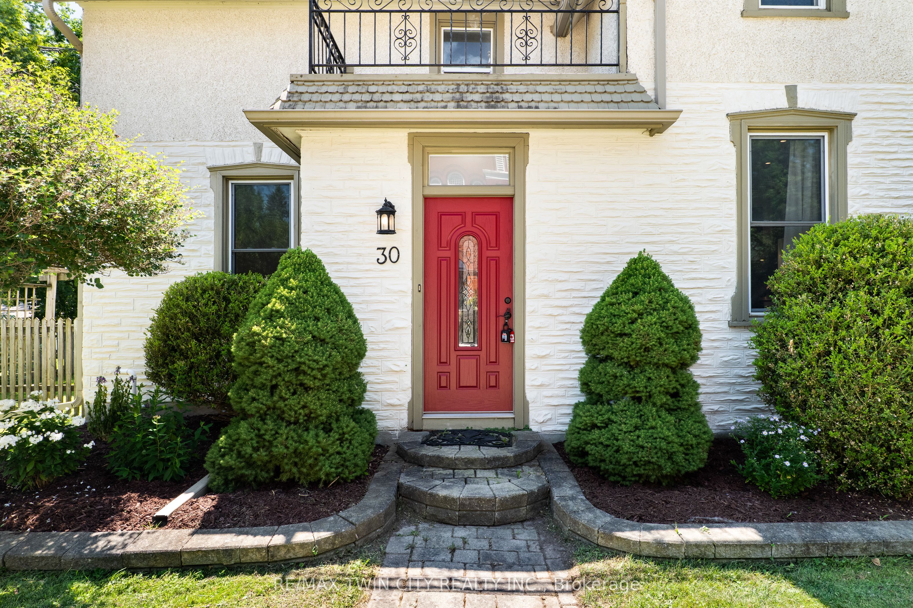 30 John Street W, Blandford-Blenheim, ON N0J 1B0 photo 3
