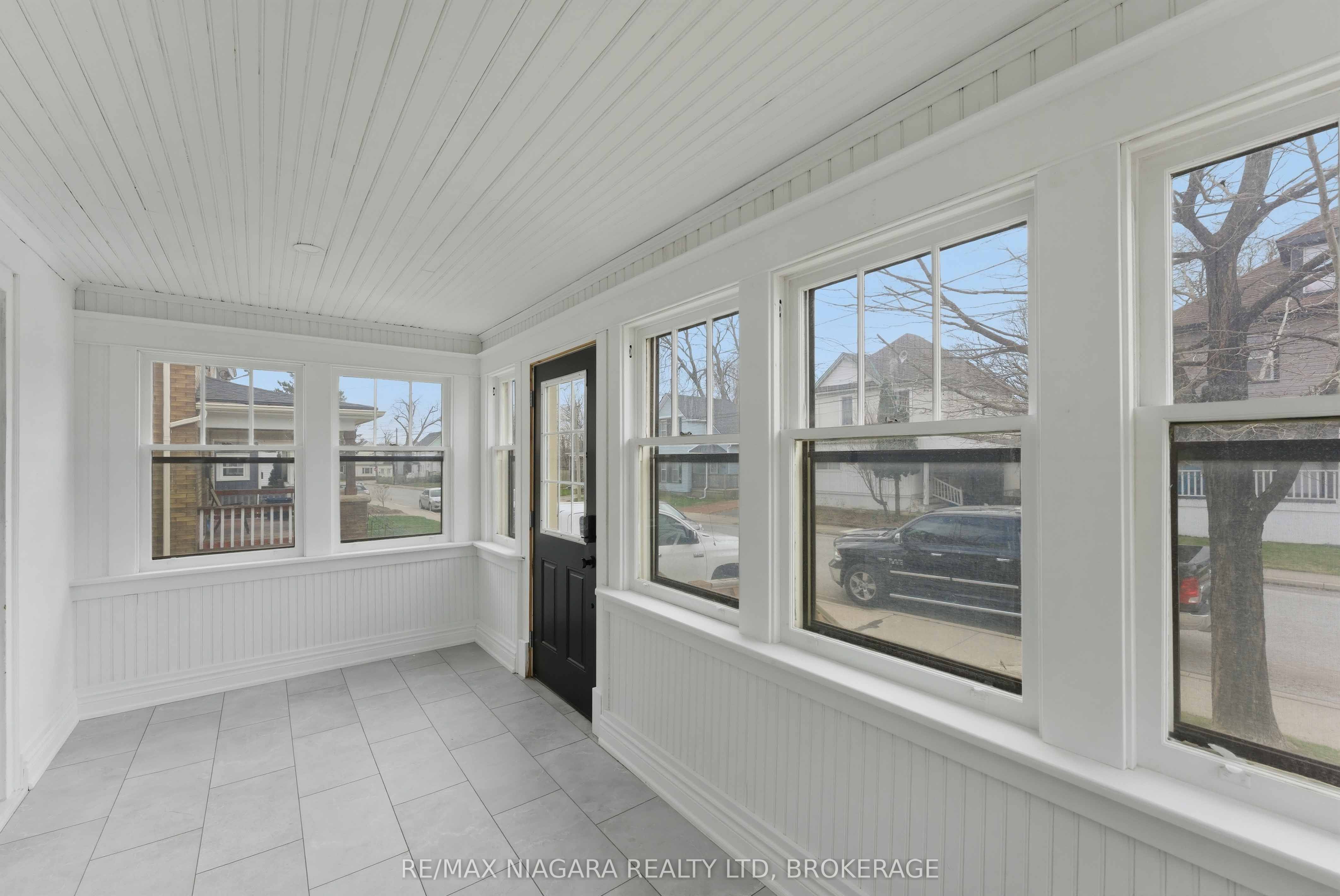 4733 Jepson Street, Niagara Falls, ON L2E 1J7 photo 3