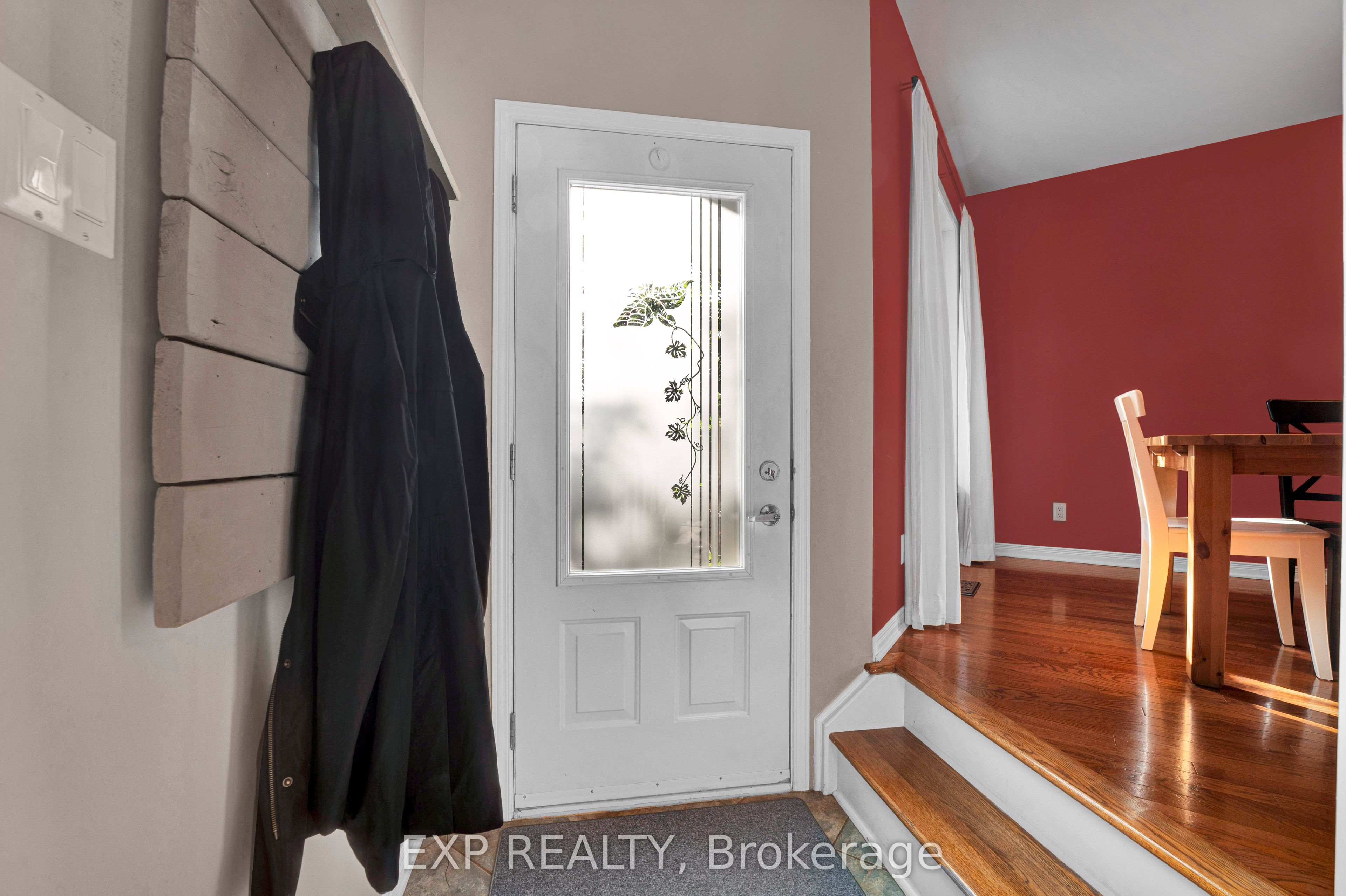 2744 Sylvain Street, Clarence-Rockland, ON K4K 1S6 photo 4