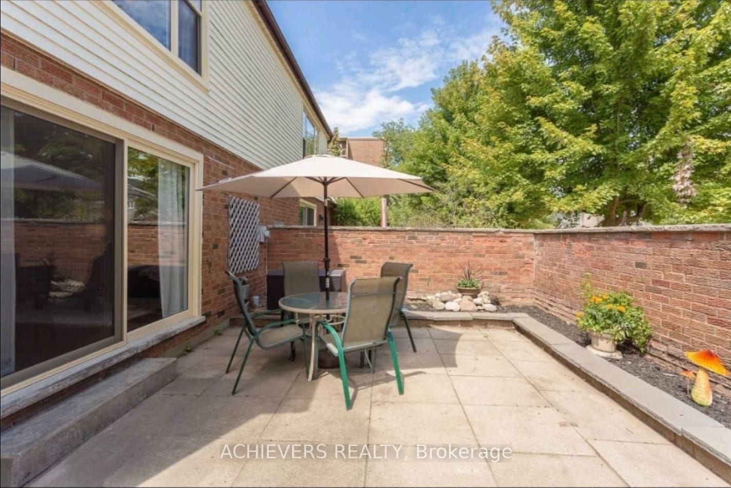 770 Fanshawe Park Road E, London North, ON N5X 1L5