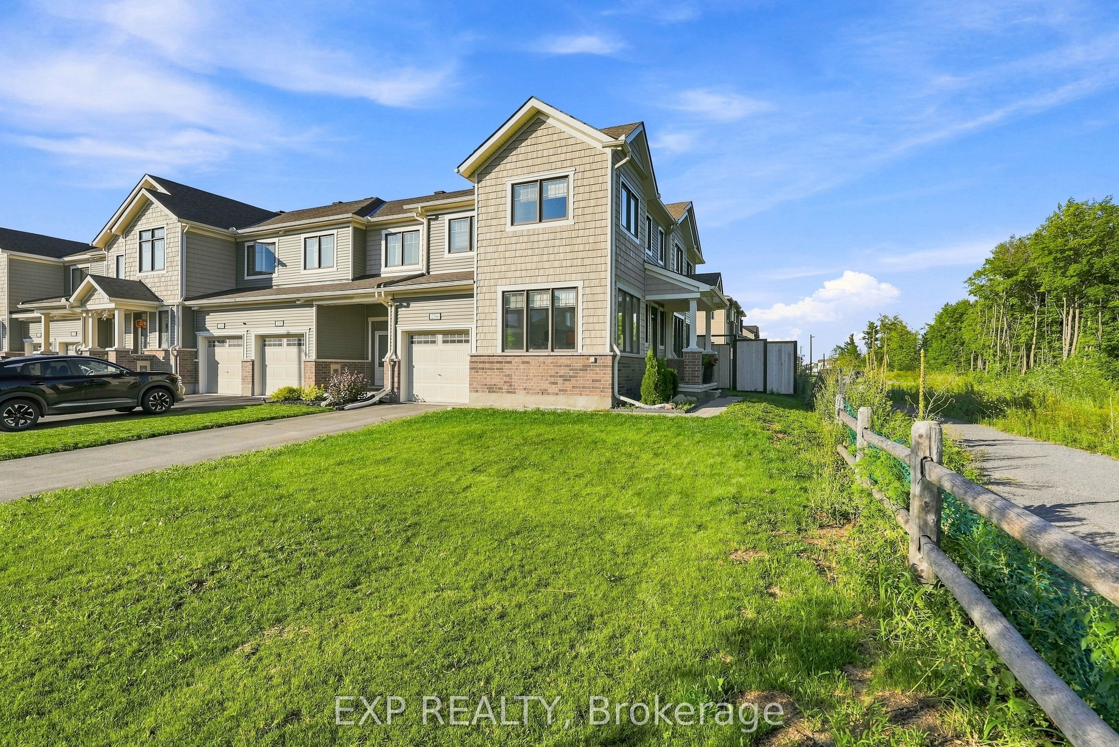 256 Billrian Crescent, Stittsville - Munster - Richmond, ON K2S 3A5 photo 3