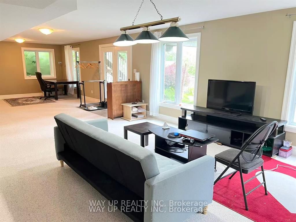 401 Kingbird Court, London North, ON N5X 4H6 photo 2