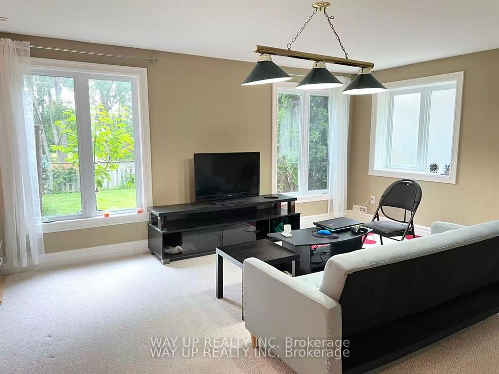 401 Kingbird Court, London North, ON N5X 4H6 photo 3