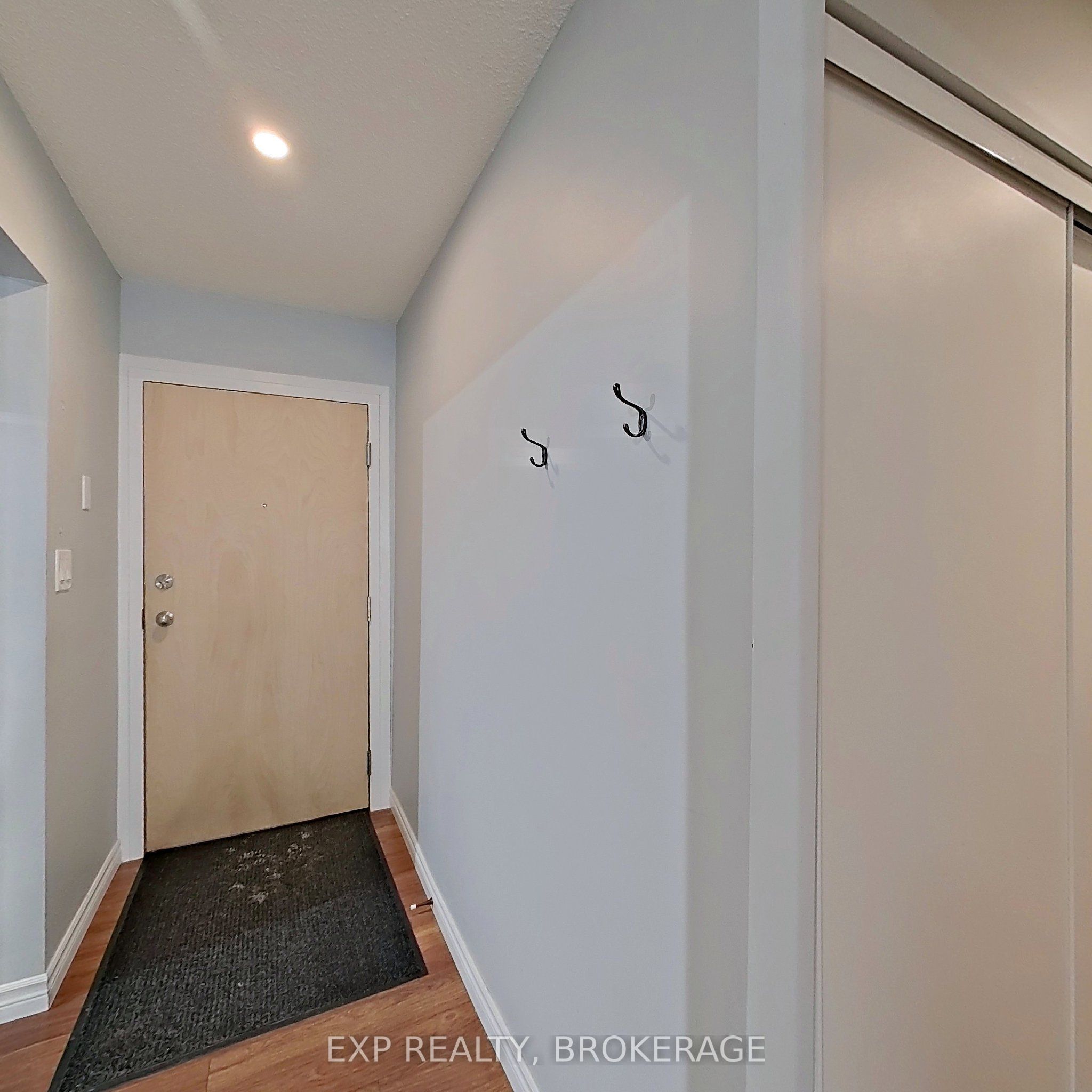 316 Kingsdale Avenue 101, Kingston, ON K7M 8S2