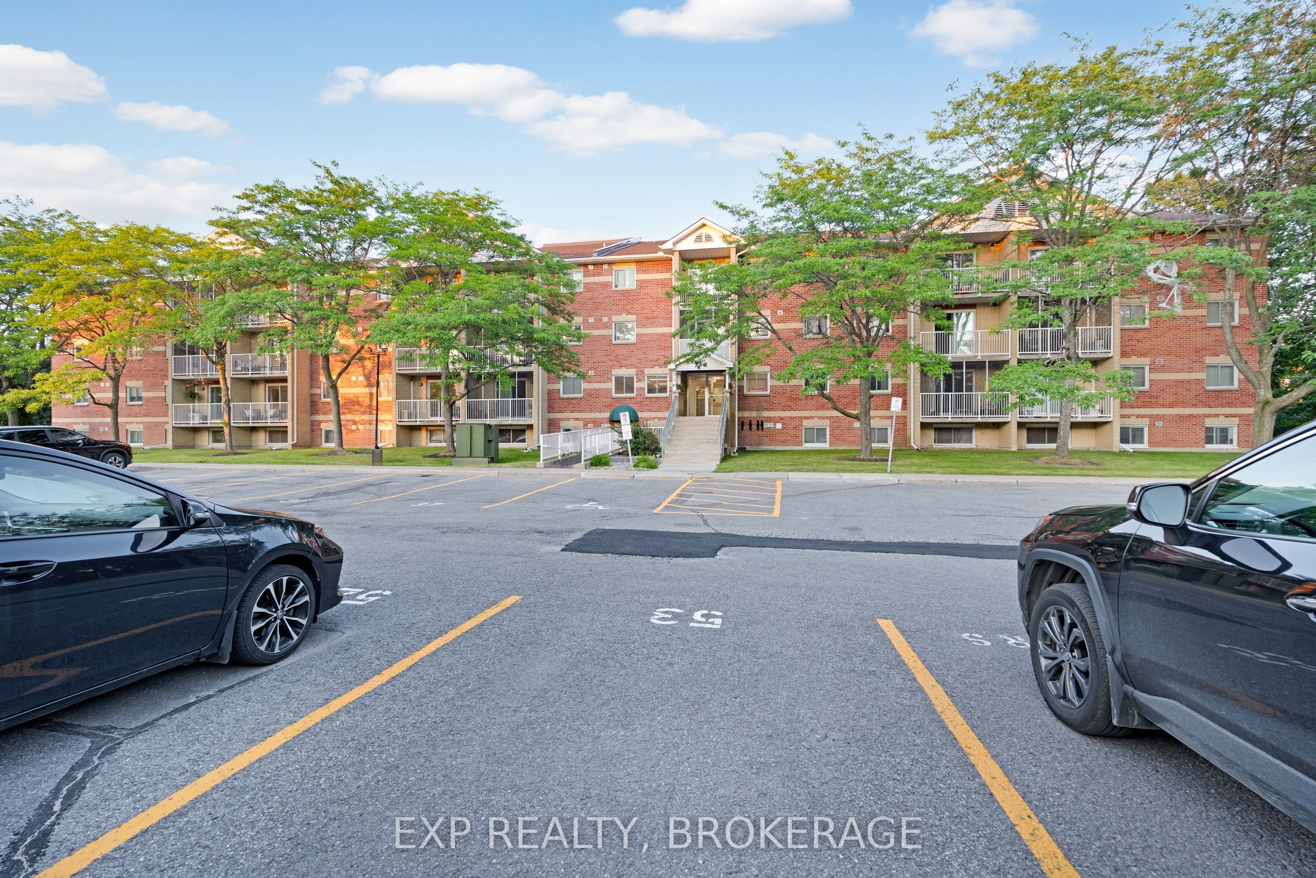 316 Kingsdale Avenue 101, Kingston, ON K7M 8S2 photo 4