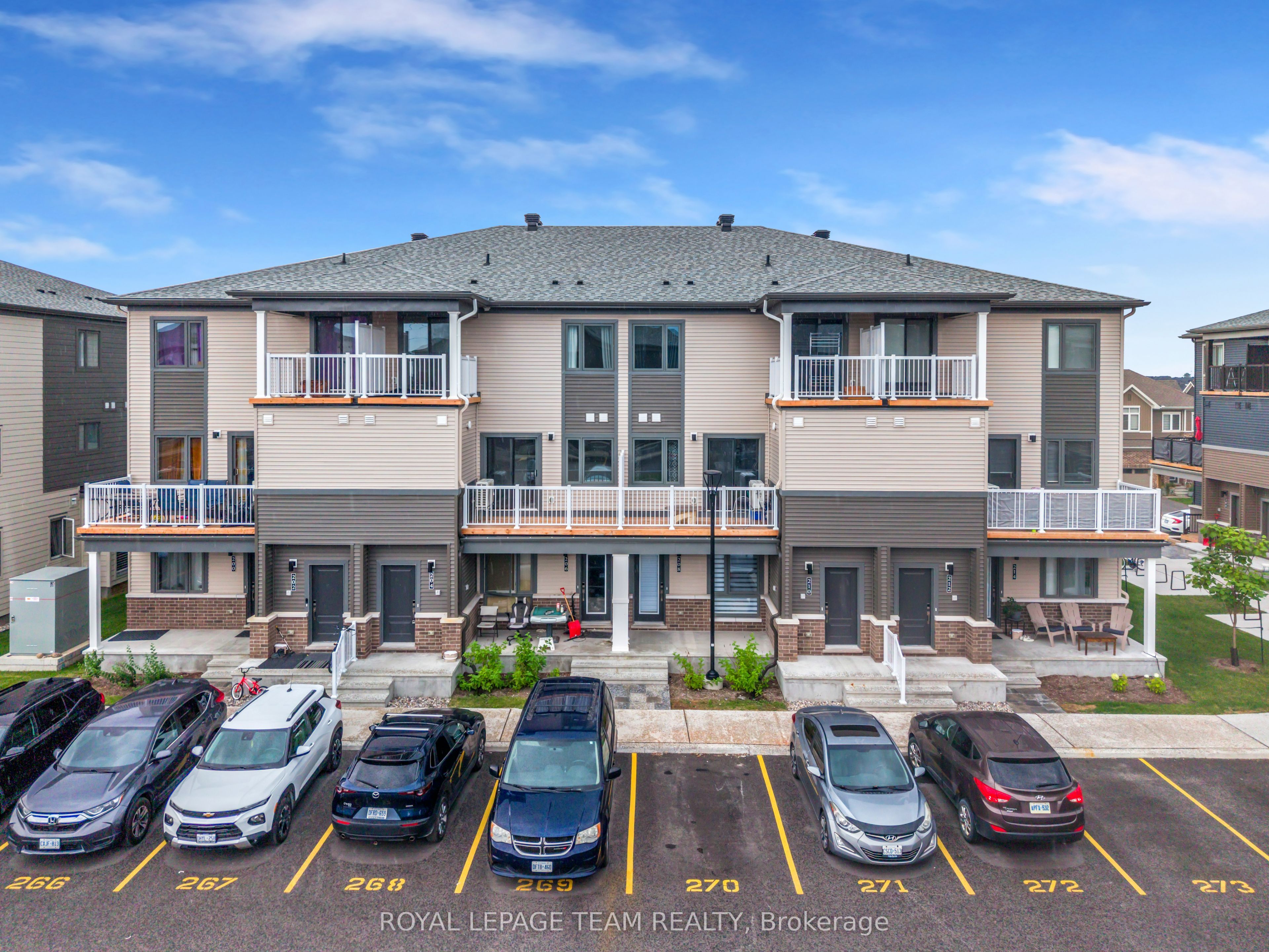 204 Lillian Freiman Private, Barrhaven, ON K2J 7K6 photo 4