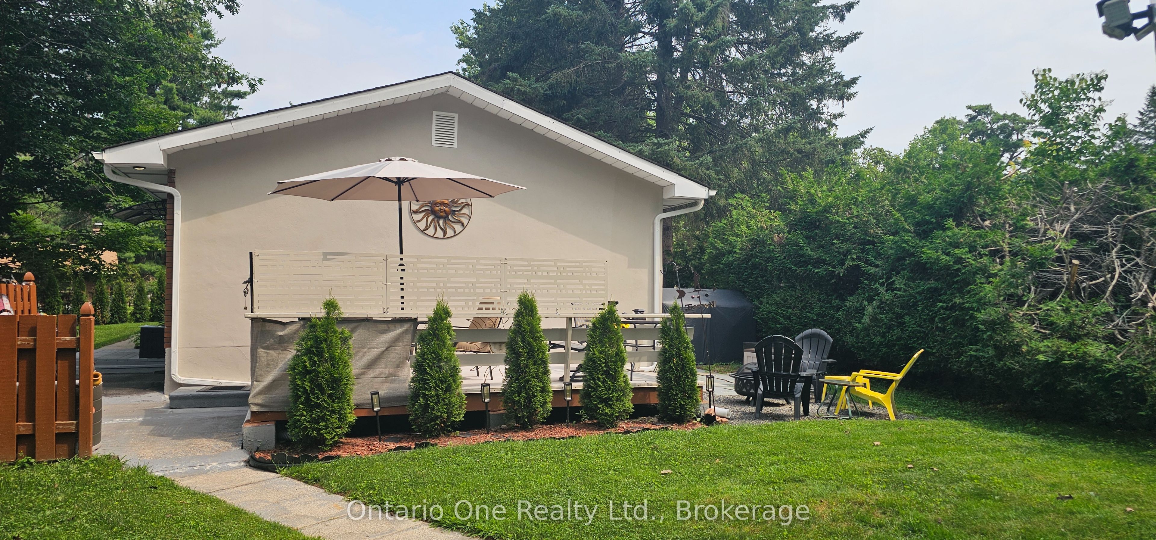 150 Lofty Pines Crescent, Gravenhurst, ON P1P 1M6 photo 3