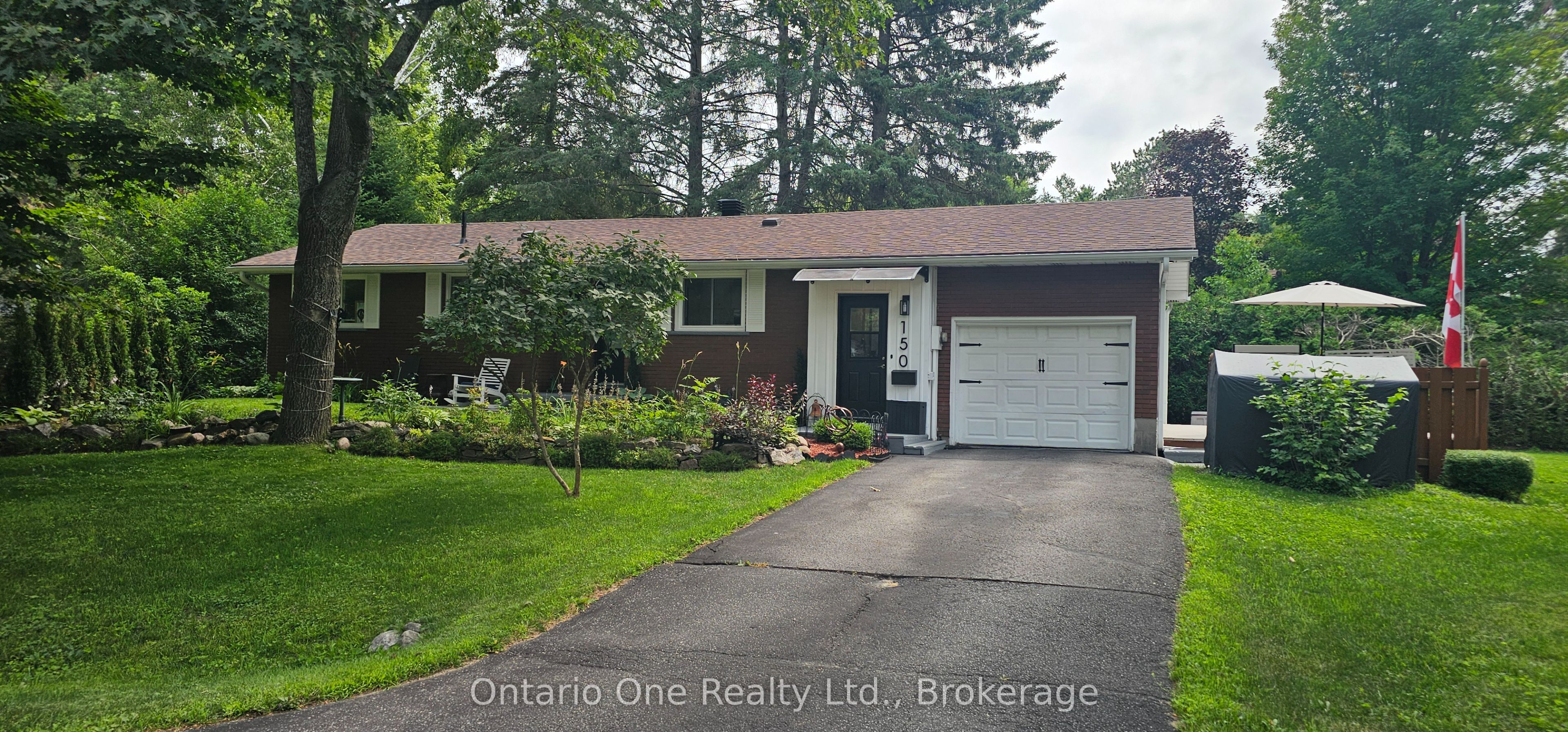 150 Lofty Pines Crescent, Gravenhurst, ON P1P 1M6 photo 4