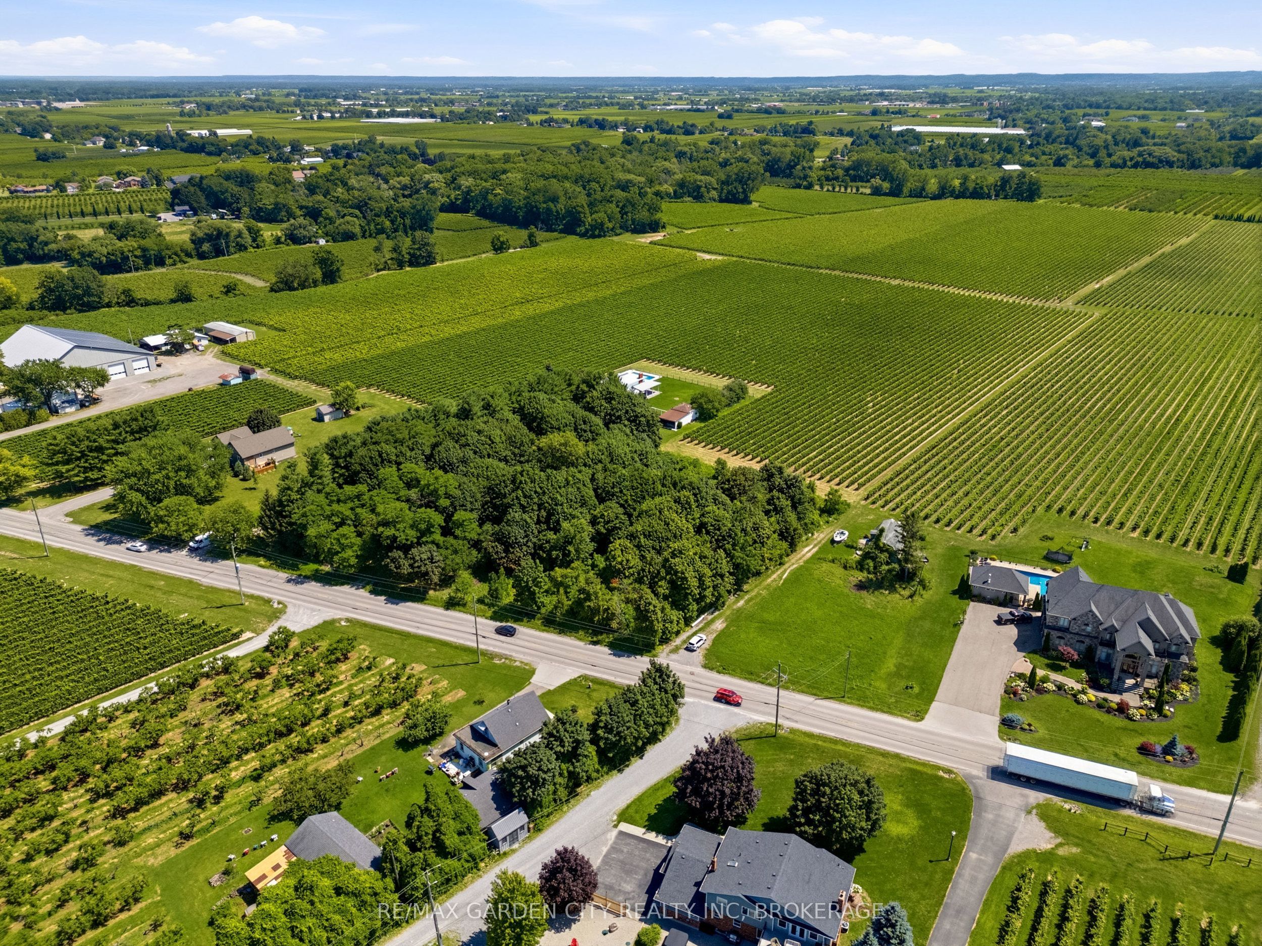 1213 Lakeshore Road, Niagara-on-the-Lake, ON L0S 1J0