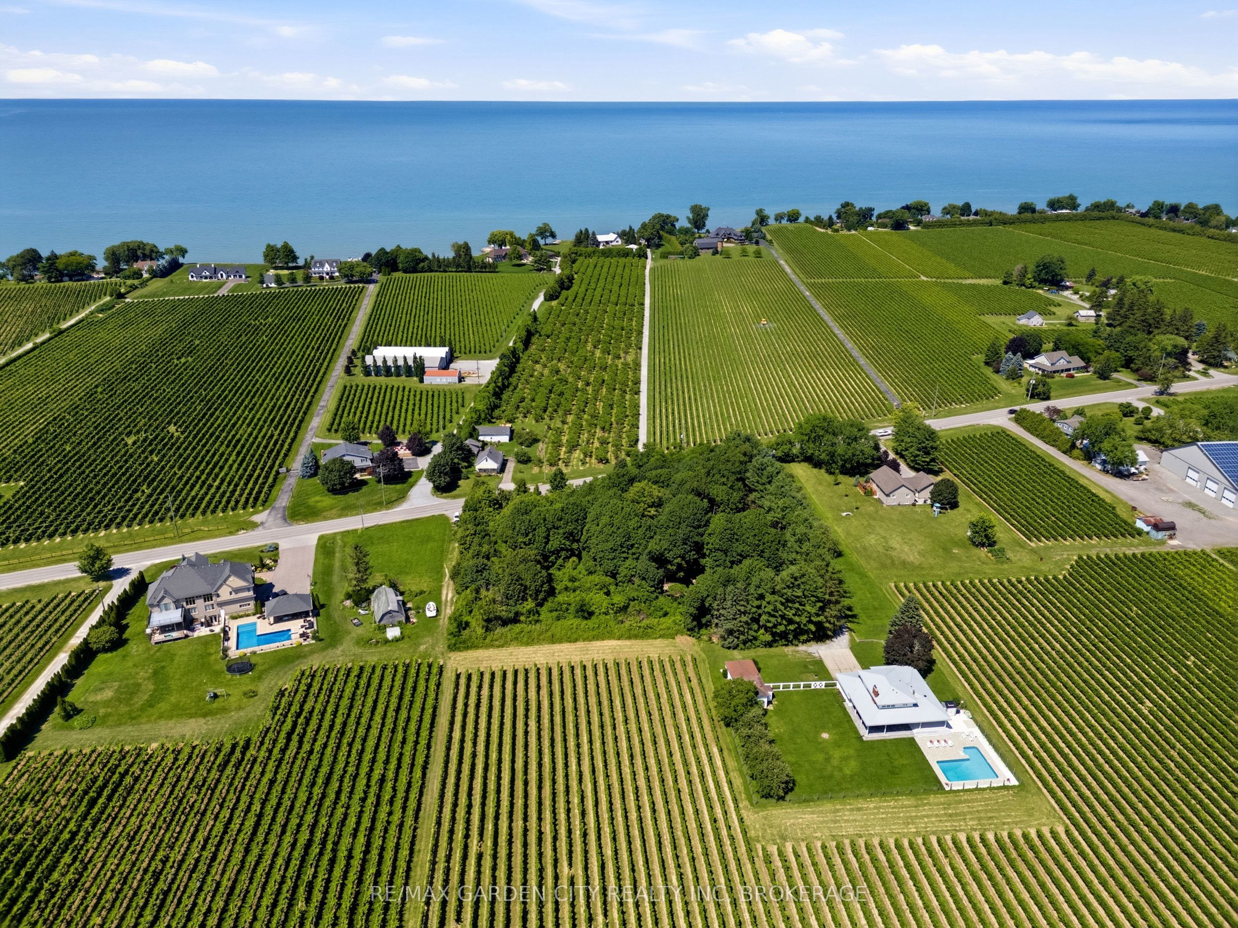 1213 Lakeshore Road, Niagara-on-the-Lake, ON L0S 1J0 photo 5