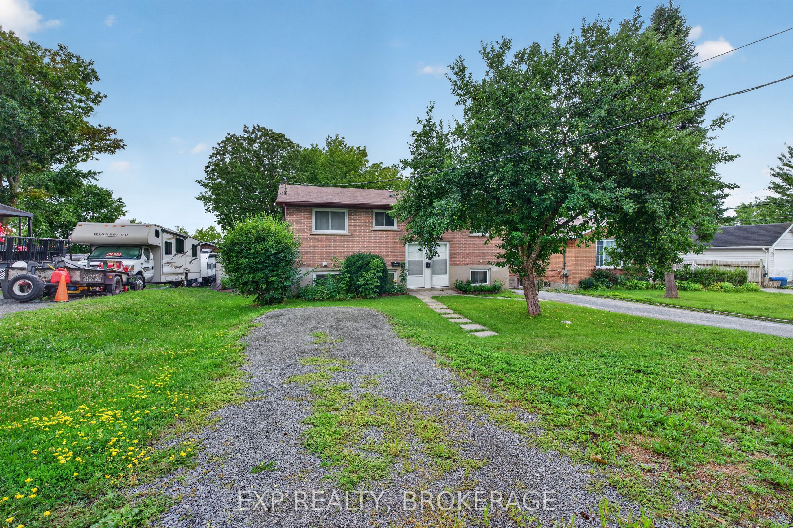 17 SHAW Street, Kingston, ON K7K 4Y5 photo 3