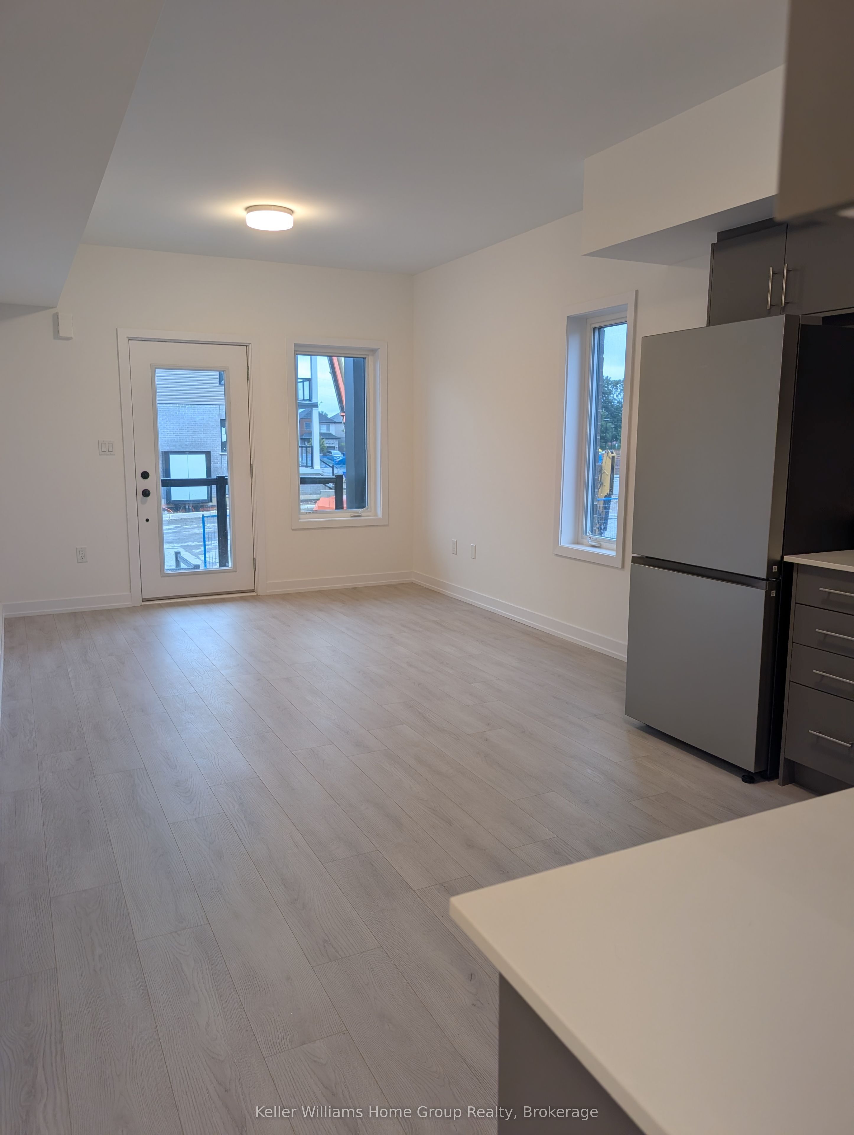 42 Lowes Road W C68, Guelph, ON N1G 0H4 photo 3