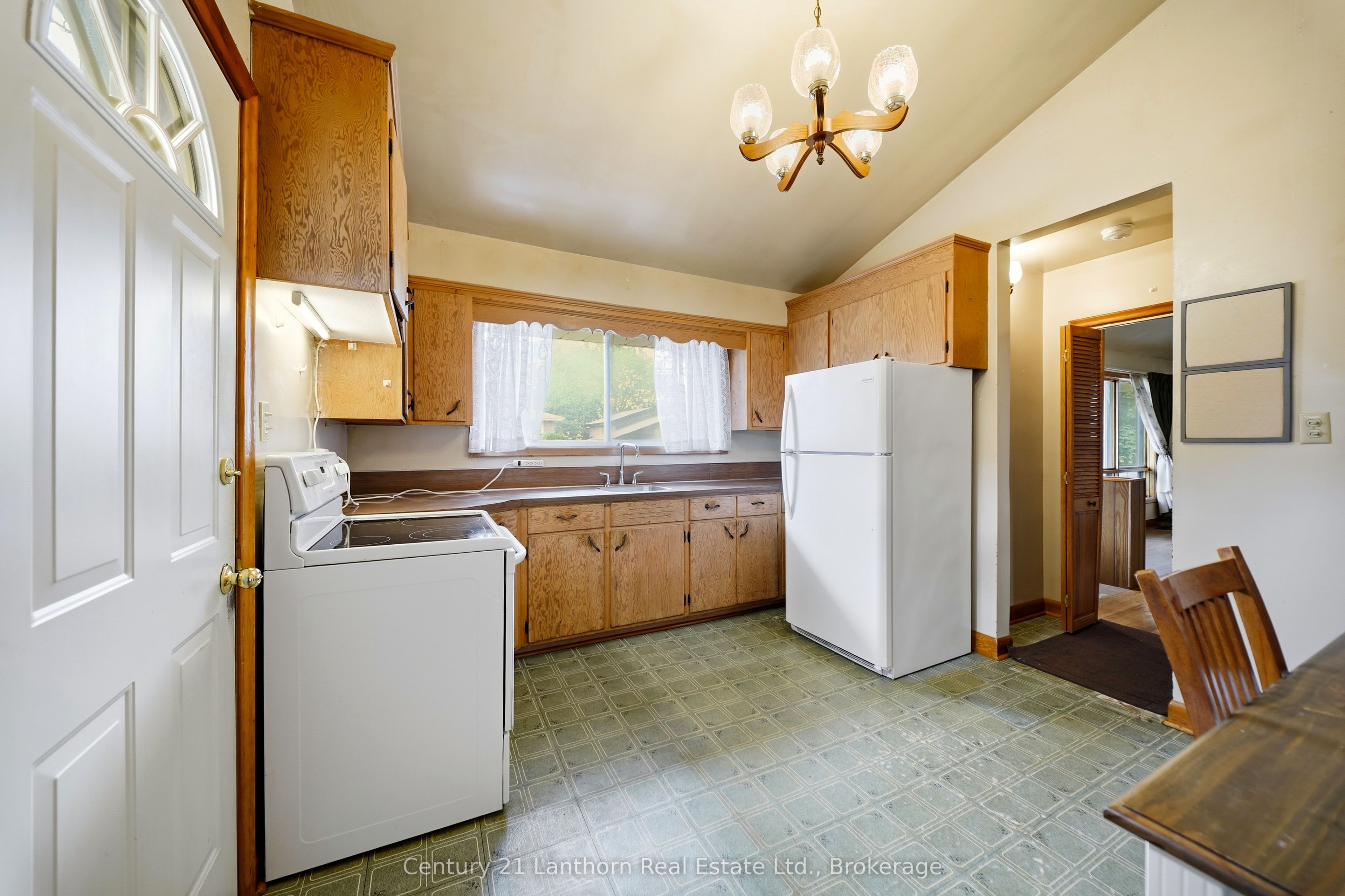 39 Linton Park Road, Belleville, ON K8N 4K7 photo 4