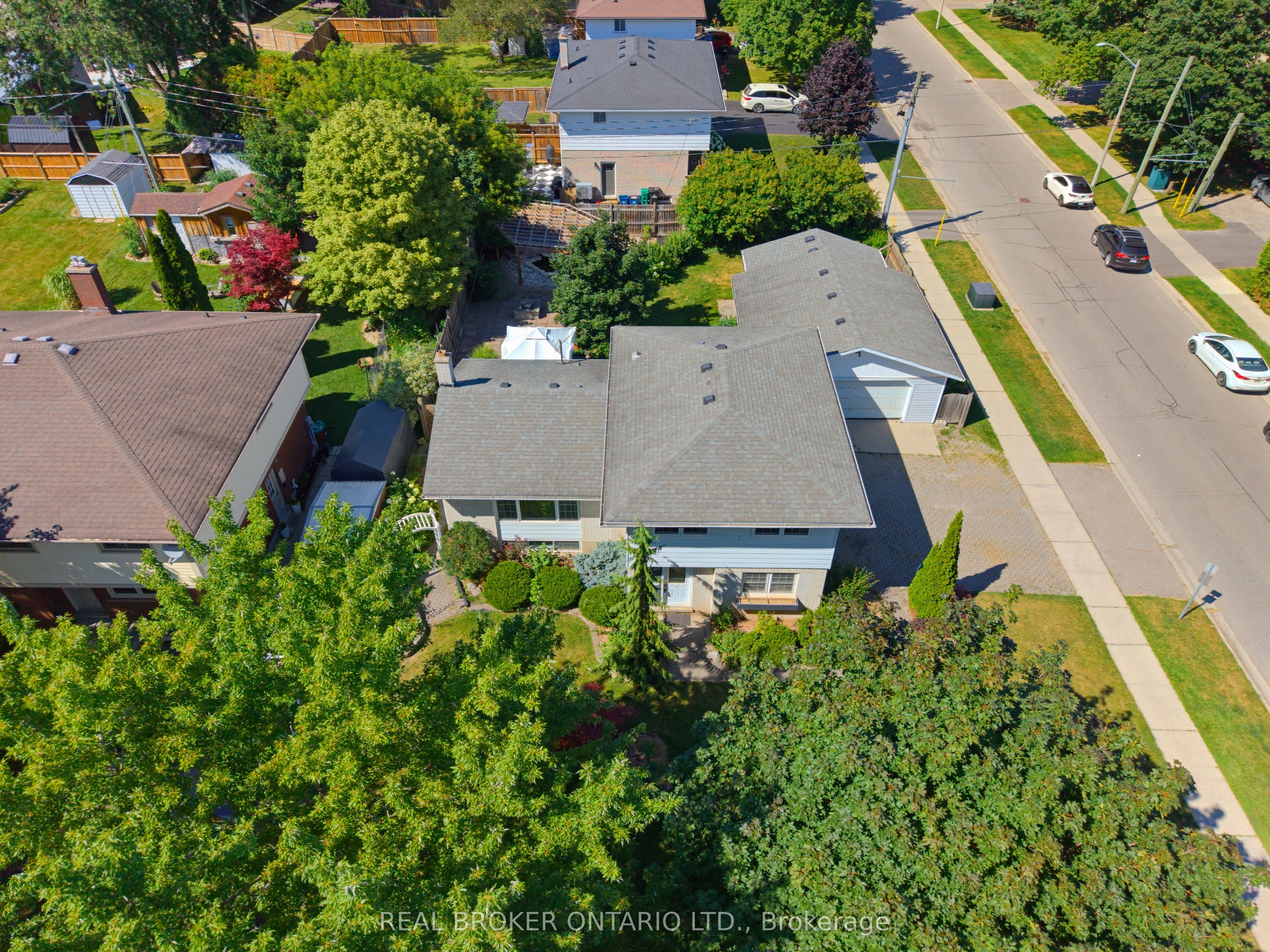 94 First Street W, Woolwich, ON N3B 1H1 photo 2