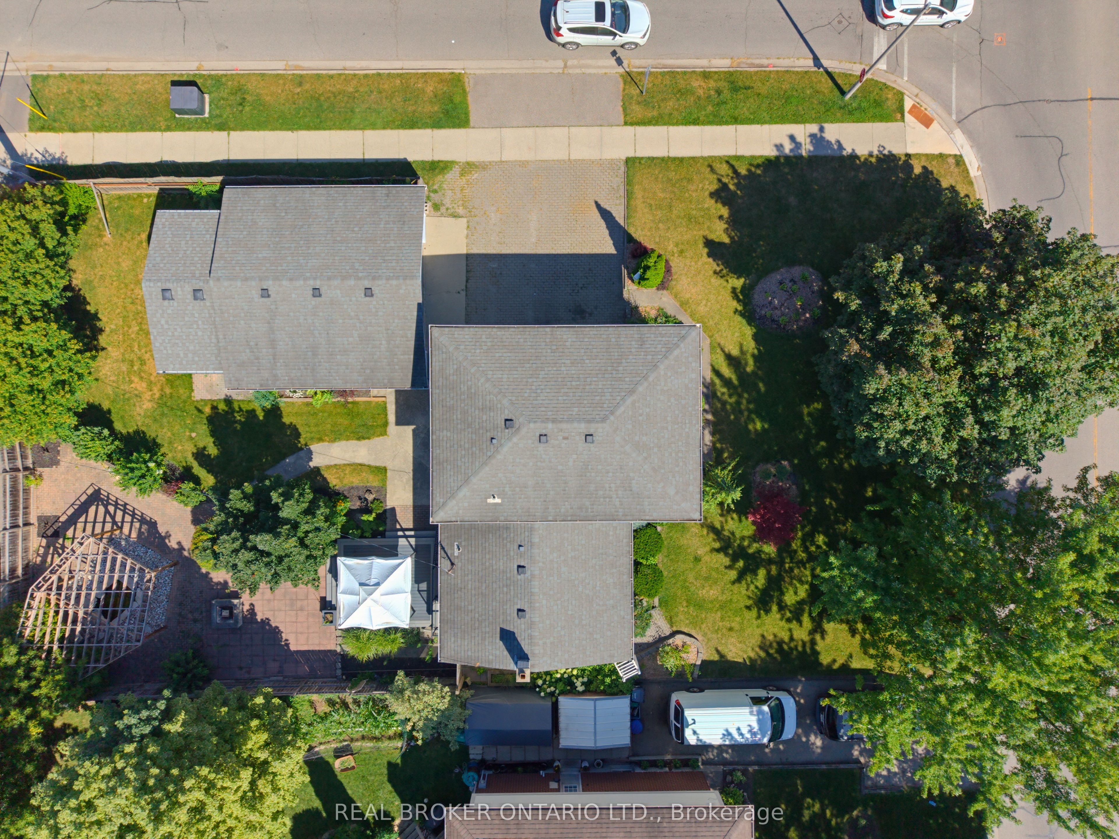 94 First Street W, Woolwich, ON N3B 1H1 photo 4
