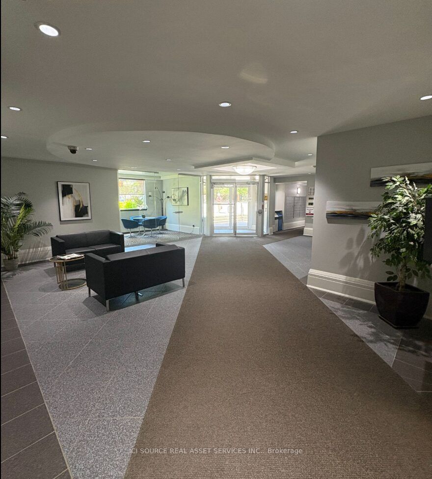 429 Somerset Street W 204, Ottawa Centre, ON K2P 2P5 photo 4