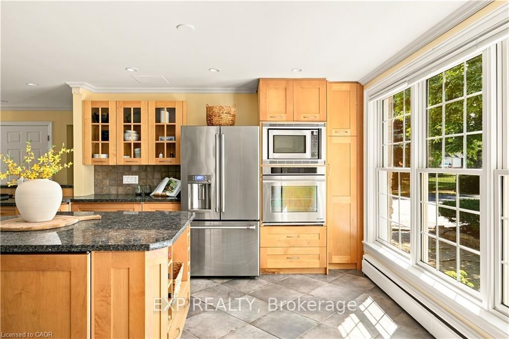 290 Bridgeport Road E, Waterloo, ON N2J 2L1 photo 5