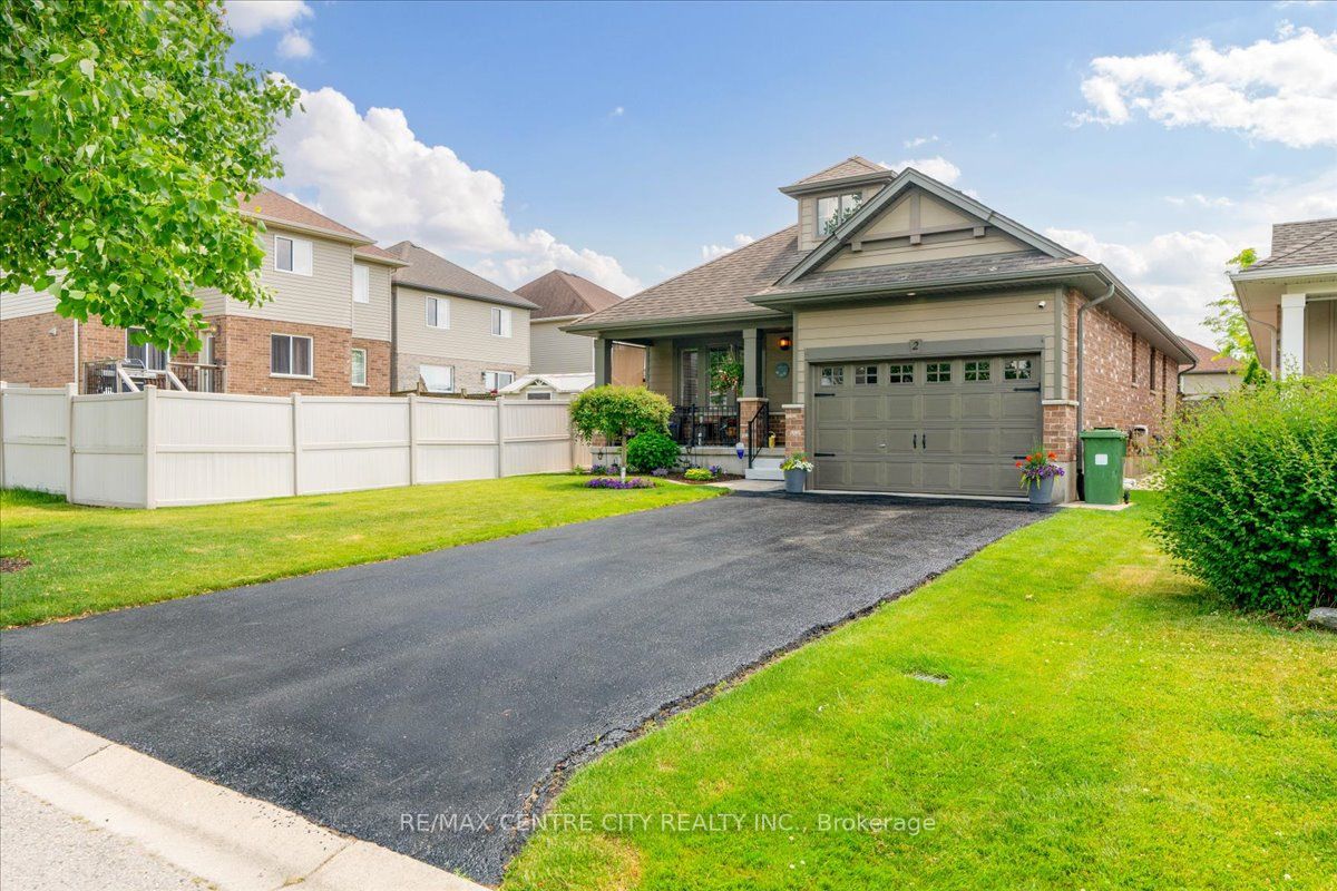 2 Cherry Blossom Lane, St. Thomas, ON N5R 1L2 photo 2