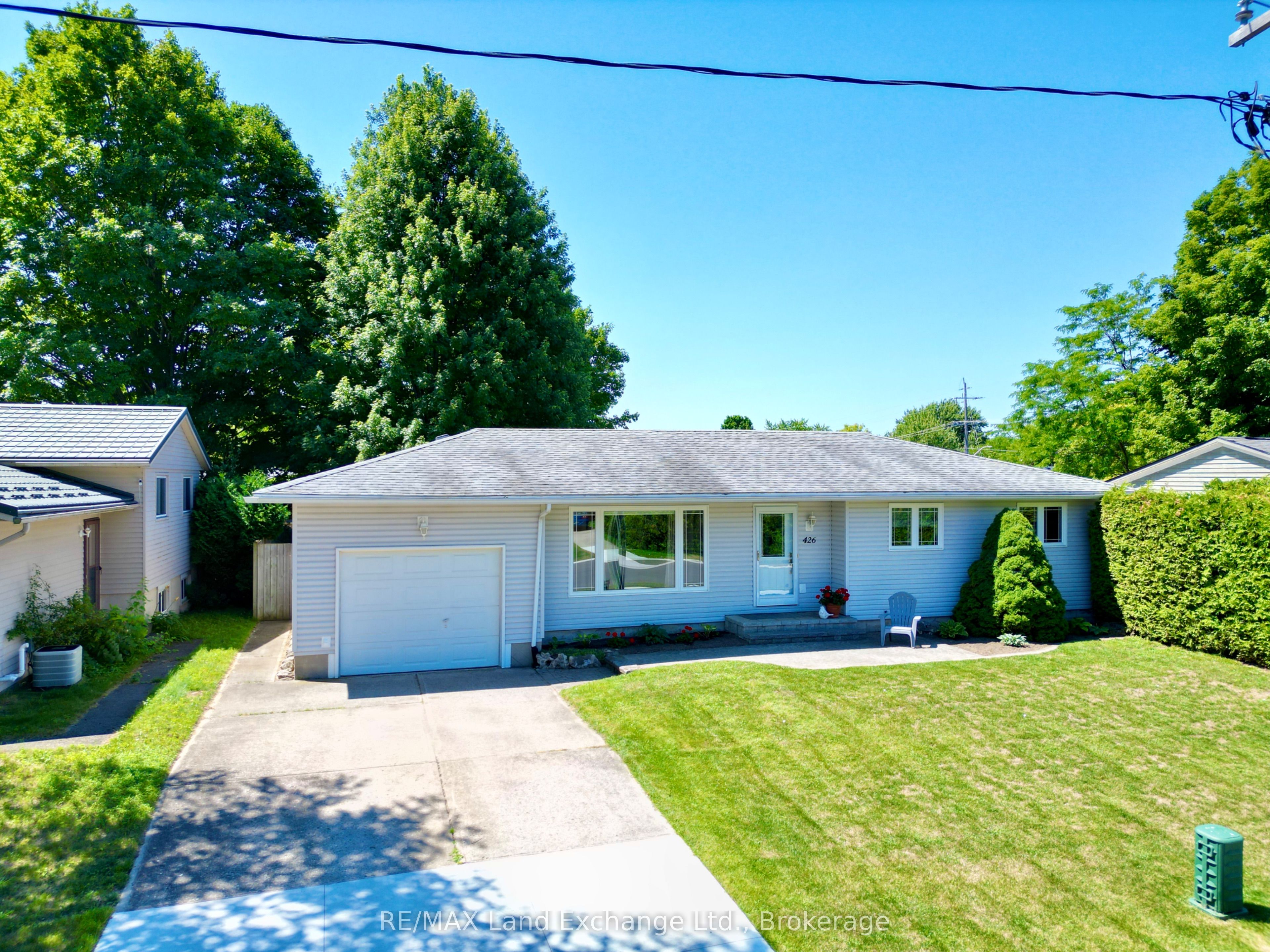 426 Catherine Street, Saugeen Shores, ON N0H 2C1 photo 3