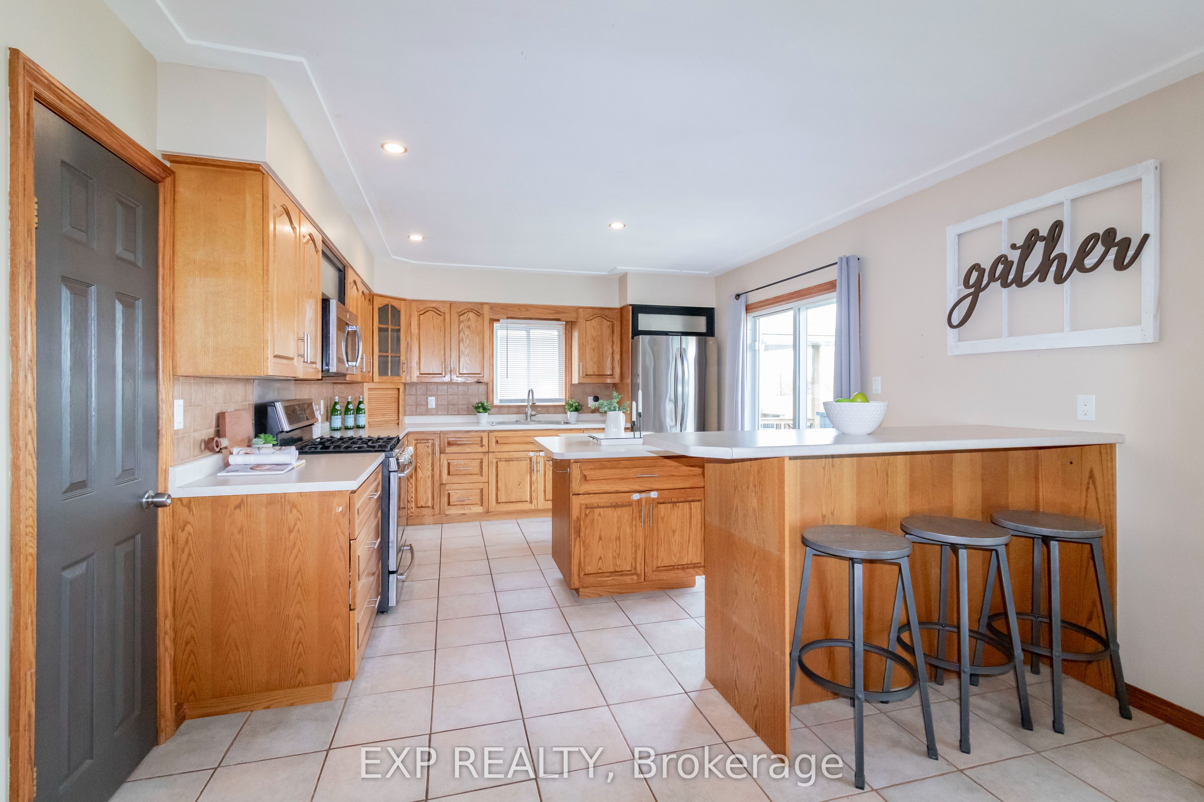 3988 Galt Street, Perth East, ON N0B 2P0 photo 2