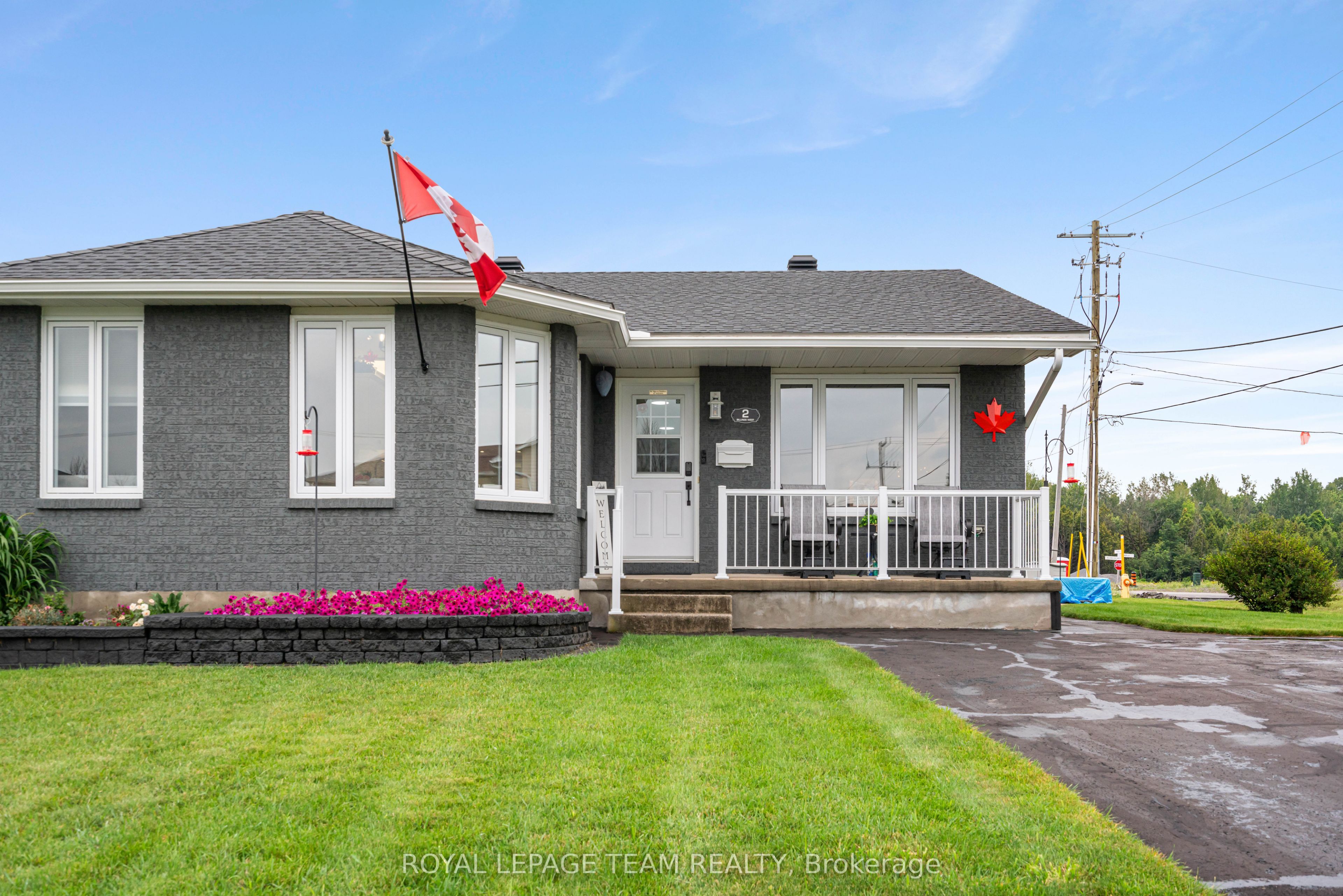 2 Billings Avenue W, South Dundas, ON K0E 1K0 photo 2