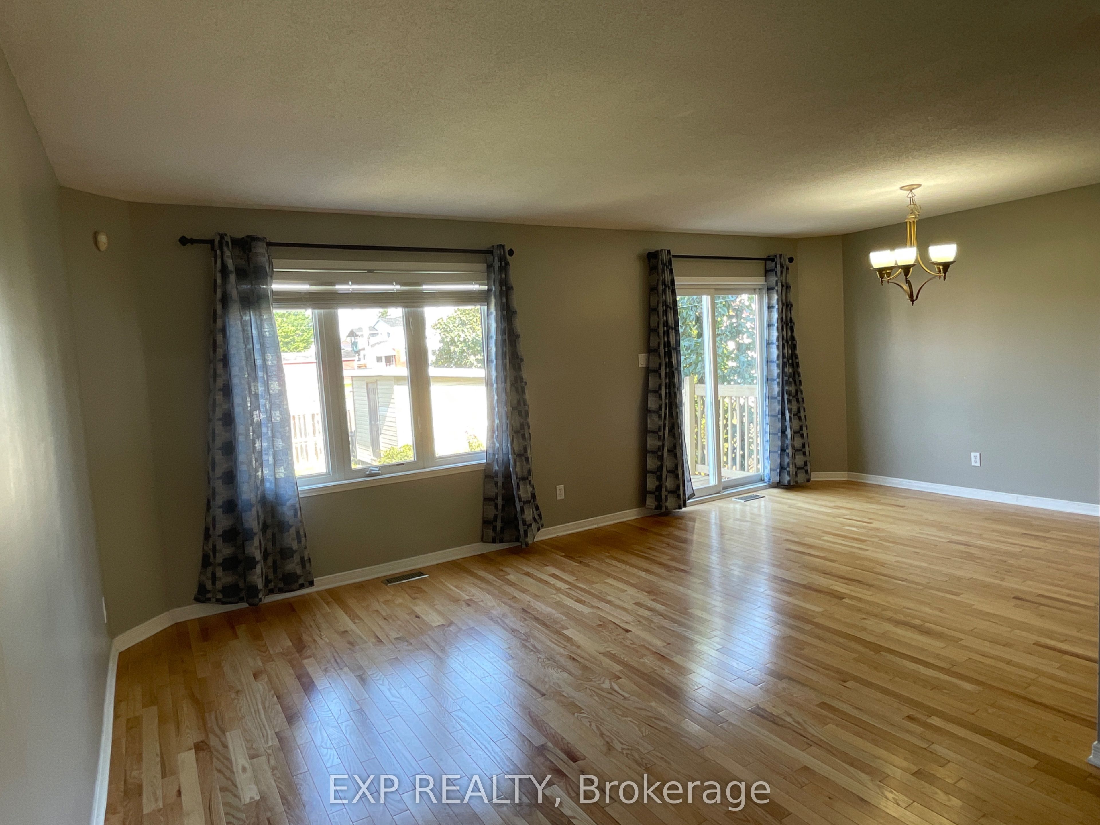 2175 Patricia Street, Clarence-Rockland, ON K4K 1V8 photo 3