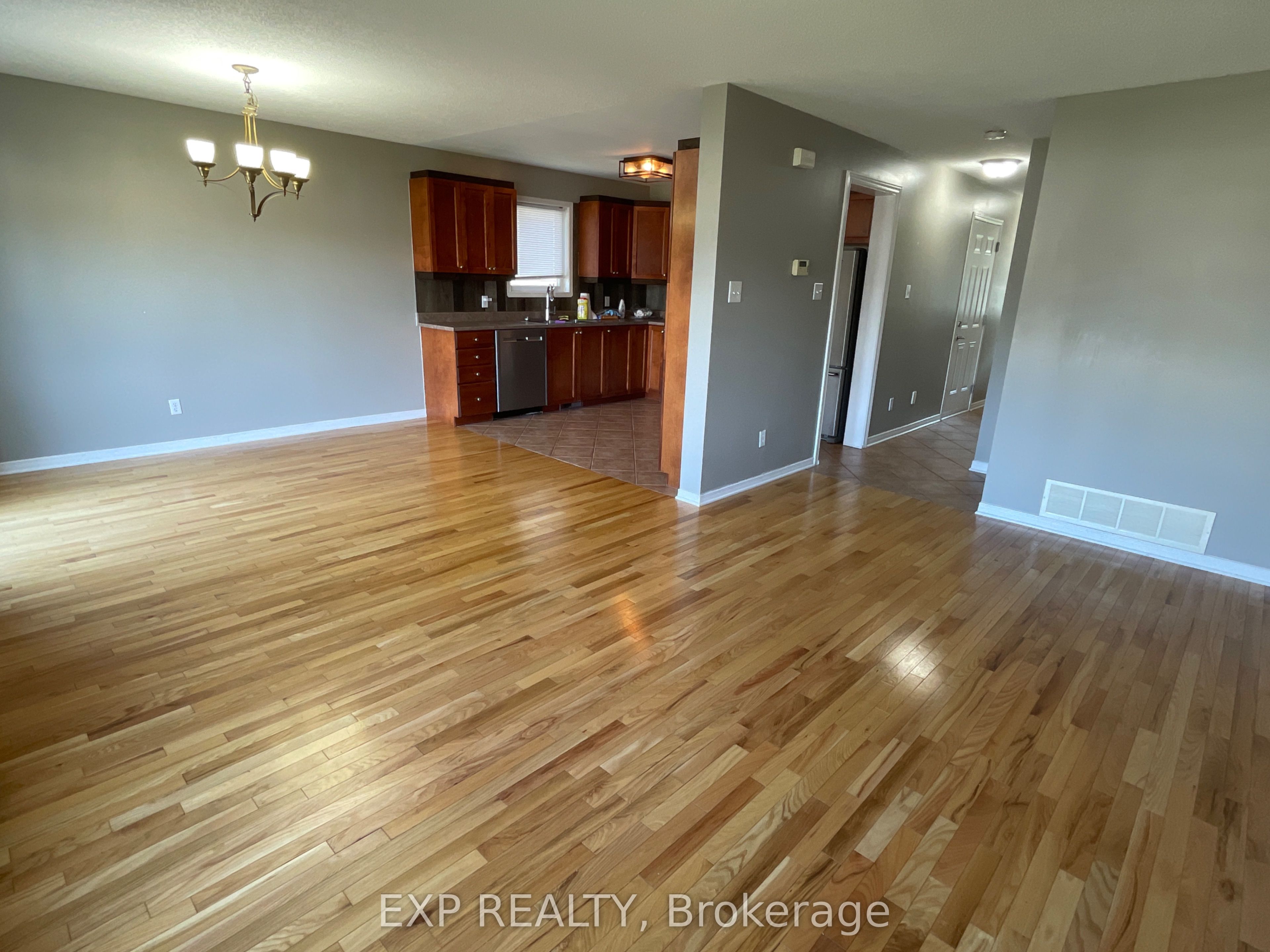 2175 Patricia Street, Clarence-Rockland, ON K4K 1V8 photo 4