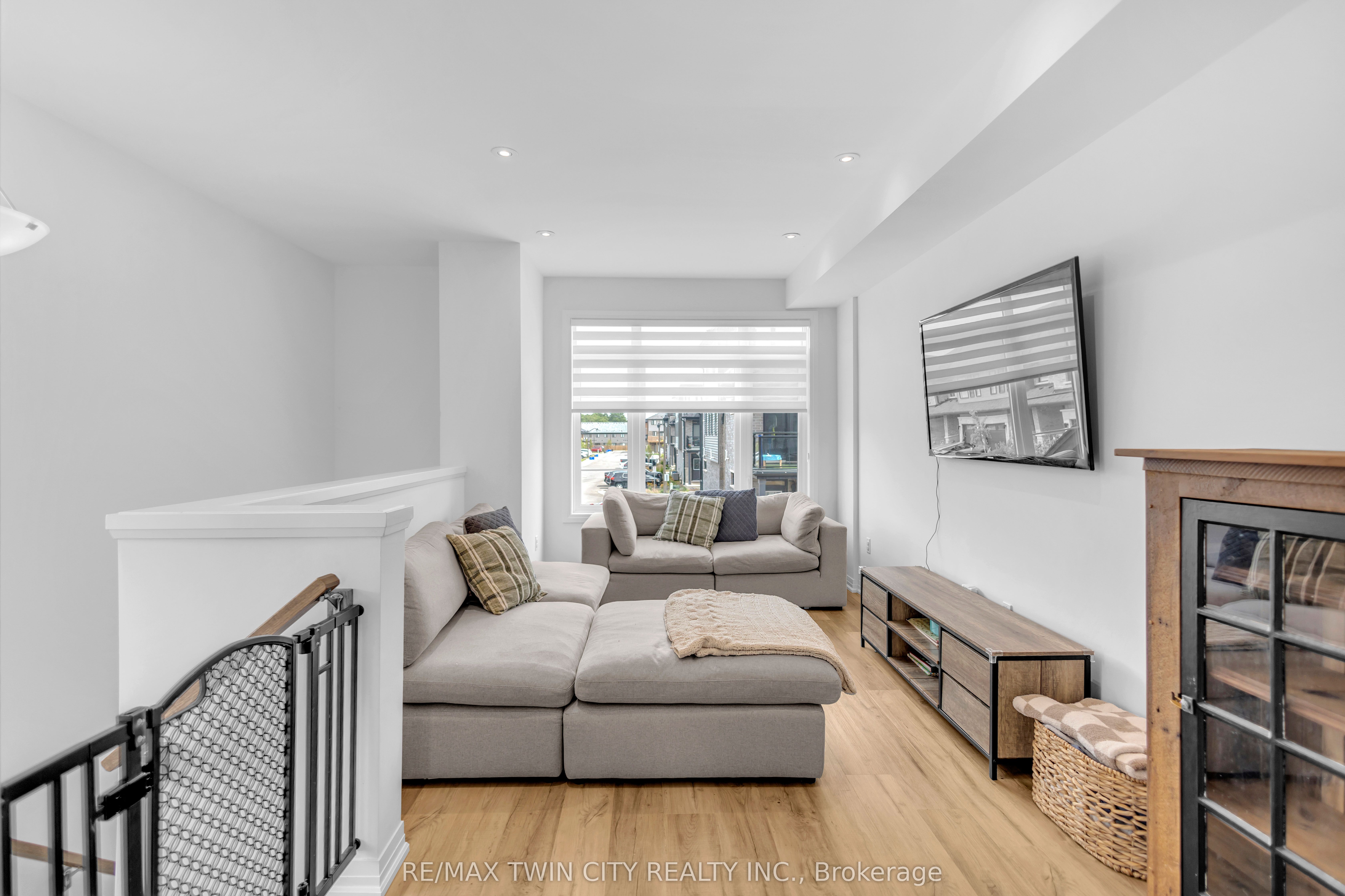 461 Blackburn Drive 86, Brantford, ON N3T 0W9 photo 5