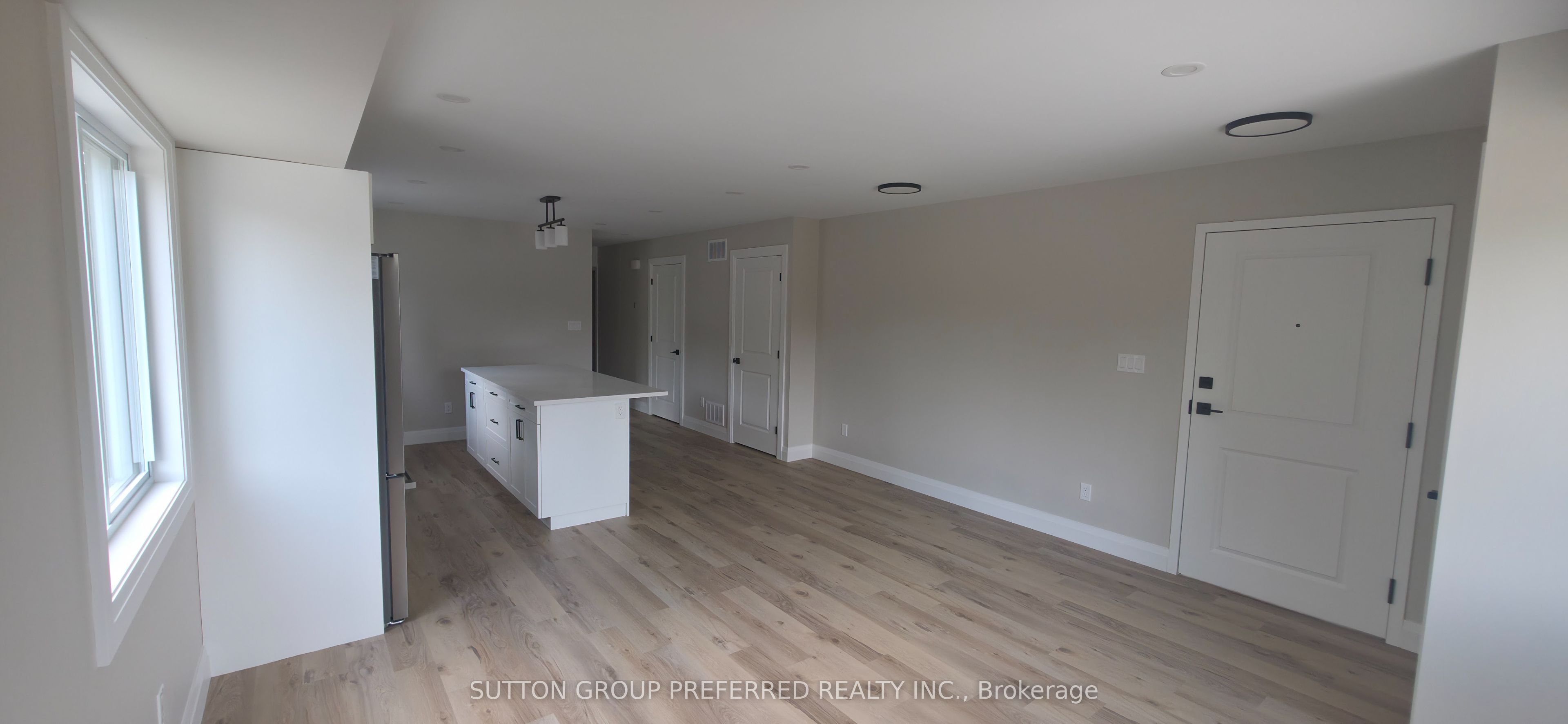 118 Scott Street 1, Strathroy-Caradoc, ON N7G 1K3 photo 4