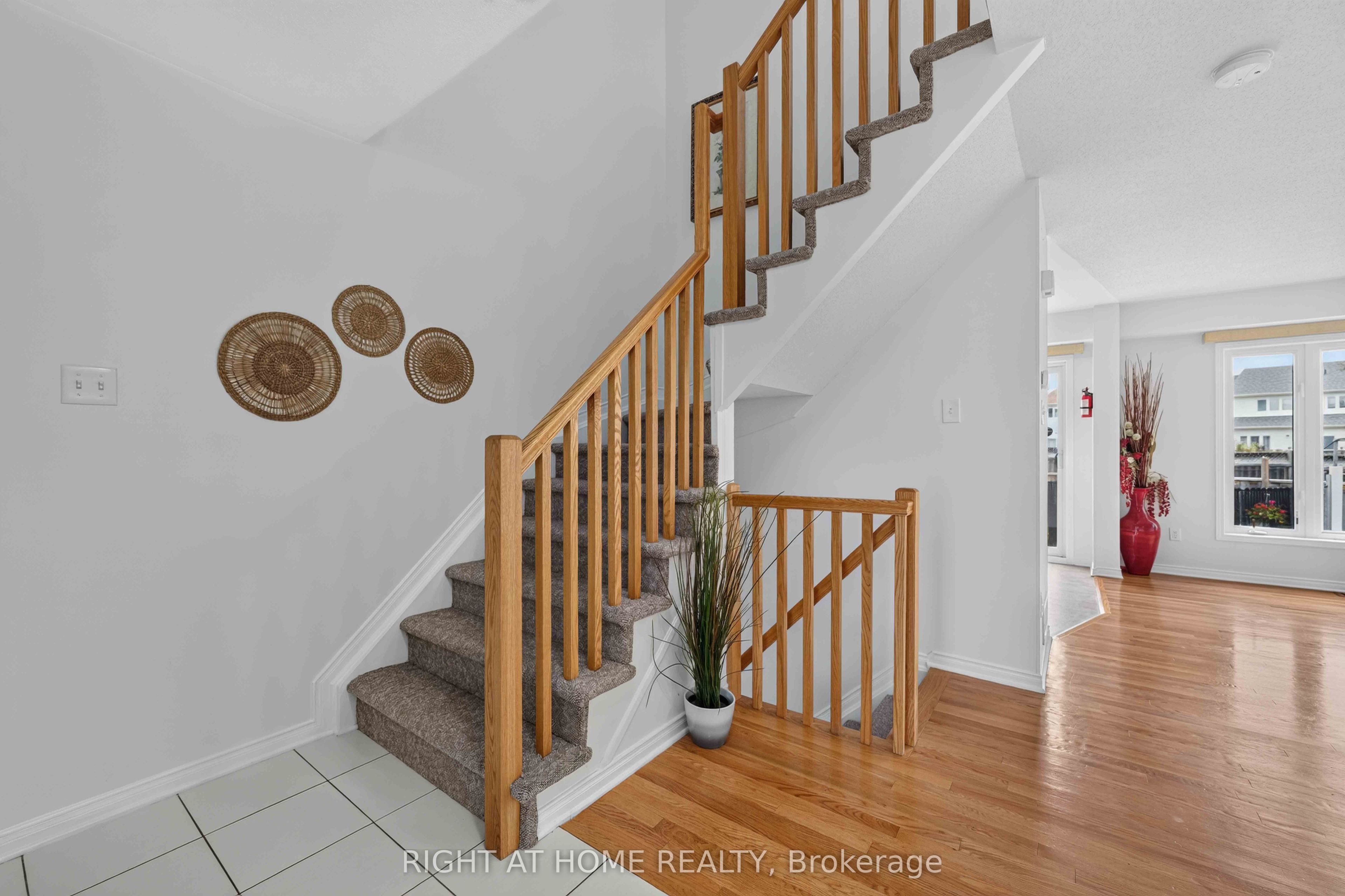 343 Amici Terrace, Kanata, ON K2S 0J4 photo 4
