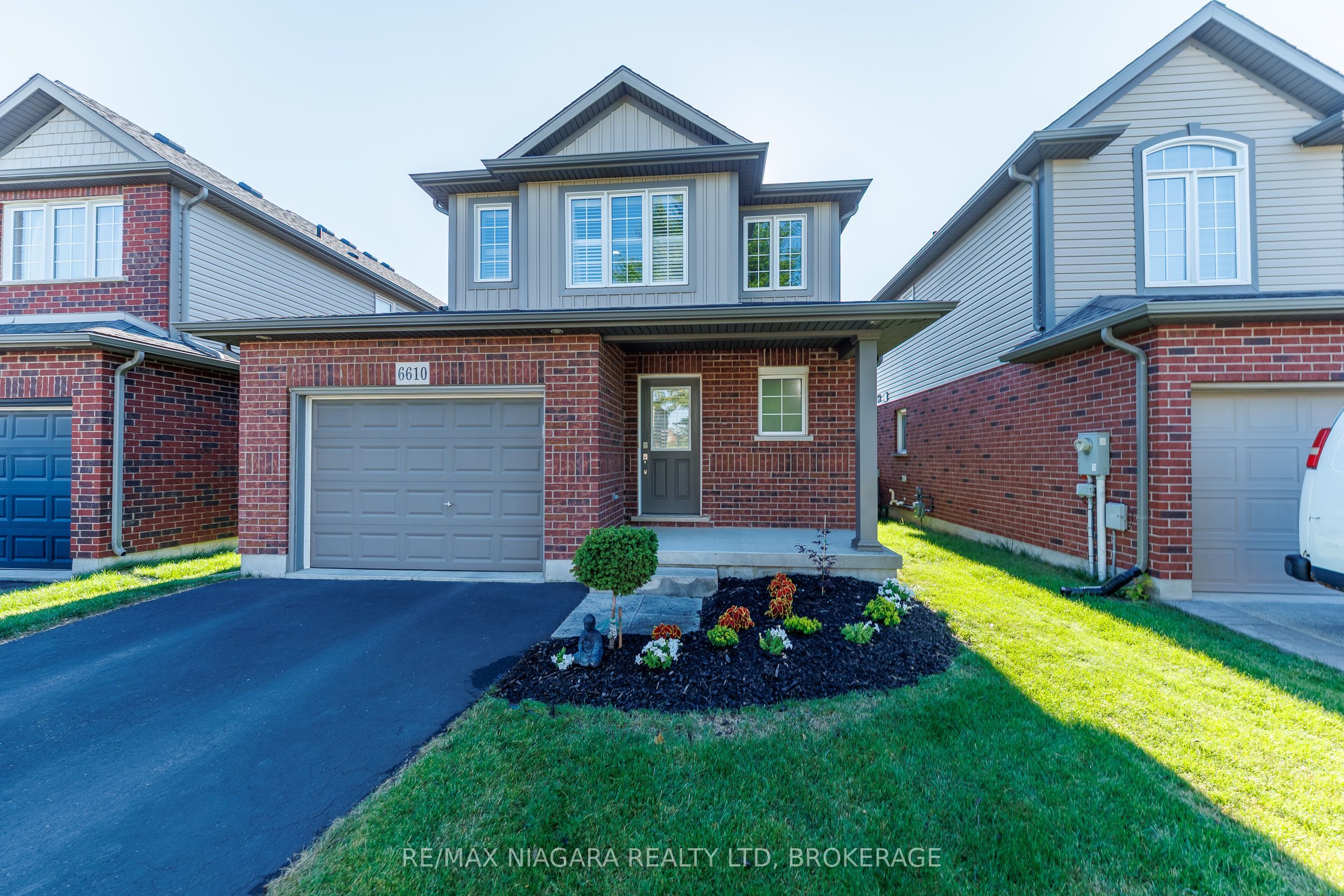 6610 Mary Drive, Niagara Falls, ON L2H 0B5