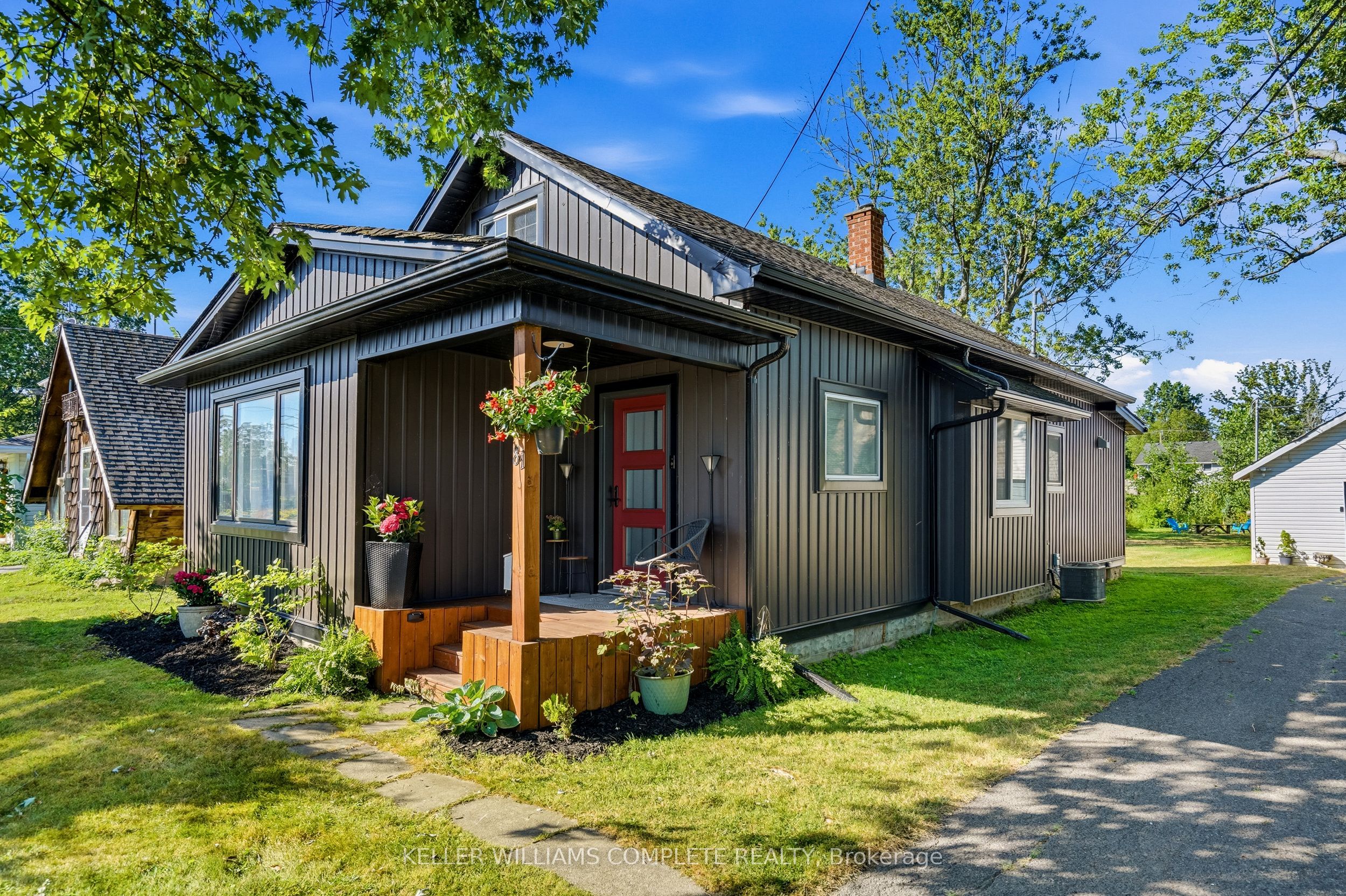 81 Edward Avenue W, Fort Erie, ON L2A 5K4 photo 5