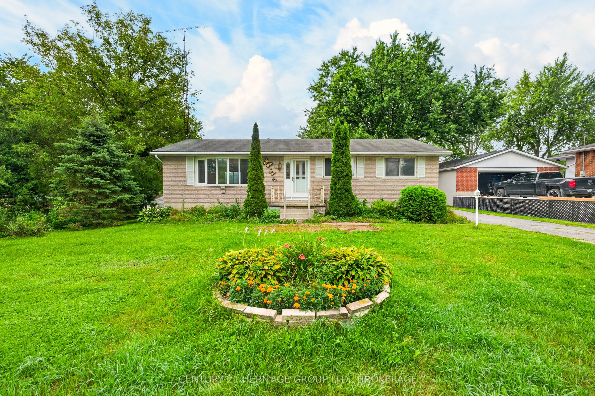 2496 Leeman Road, Kingston, ON K0H 1M0 photo 2