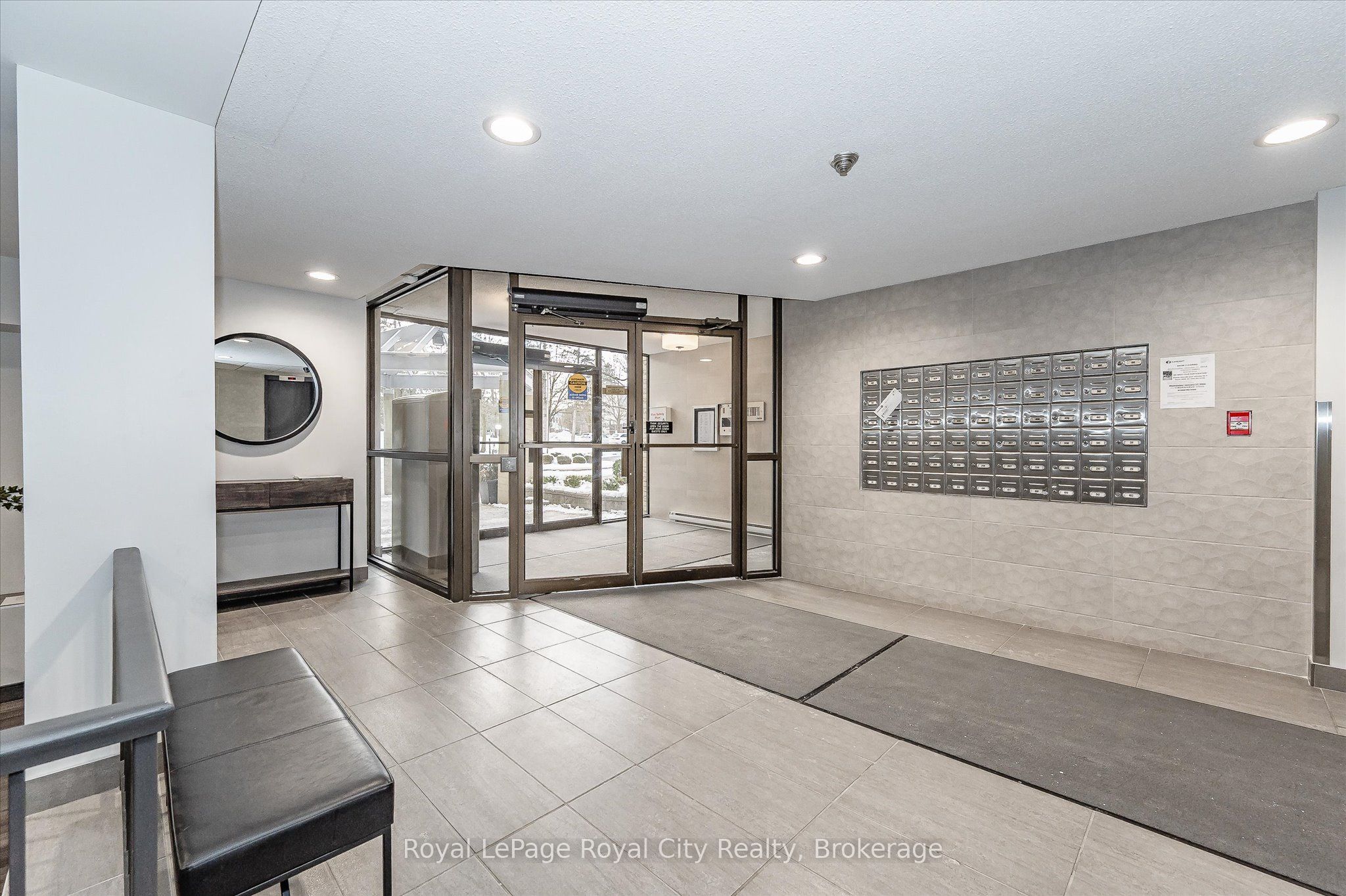 93 Westwood Road 607, Guelph, ON N1H 7J7 photo 4