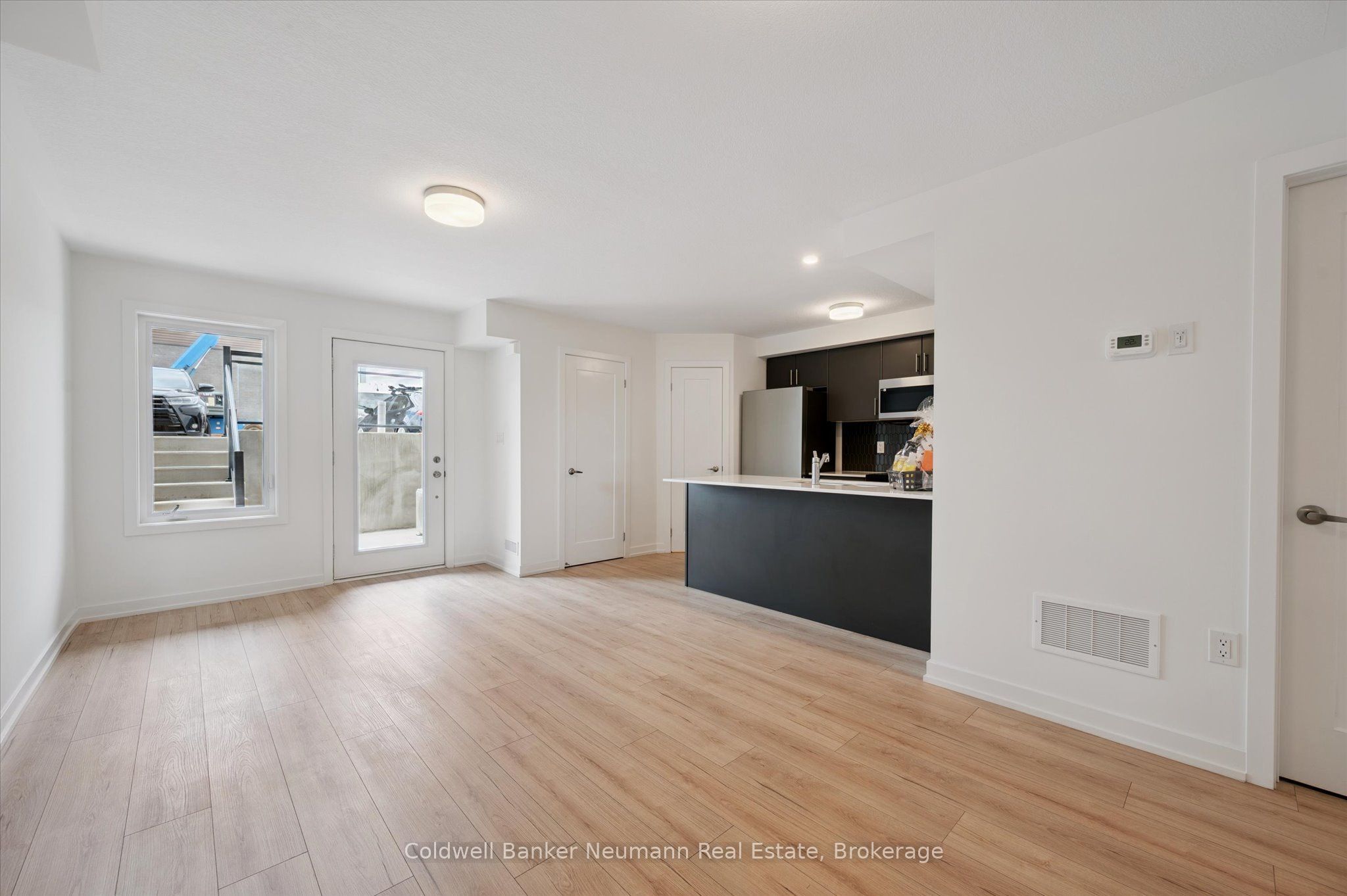 940 St David Street N 25, Centre Wellington, ON N1M 0L7 photo 5